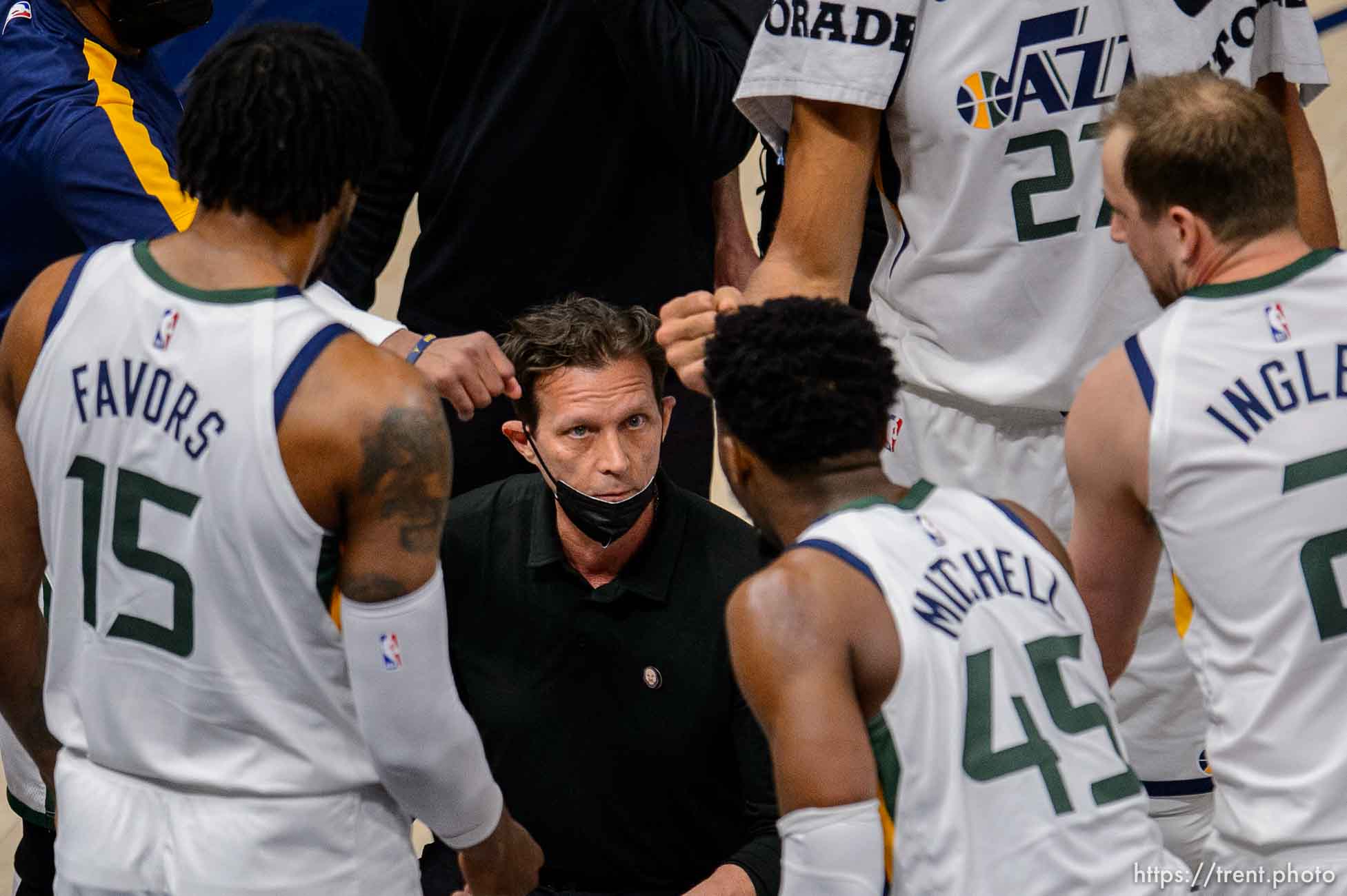 (Trent Nelson  |  The Salt Lake Tribune) Quin Snyder as the Utah Jazz host the Sacramento Kings, NBA basketball in Salt Lake City on Saturday, April 10, 2021.