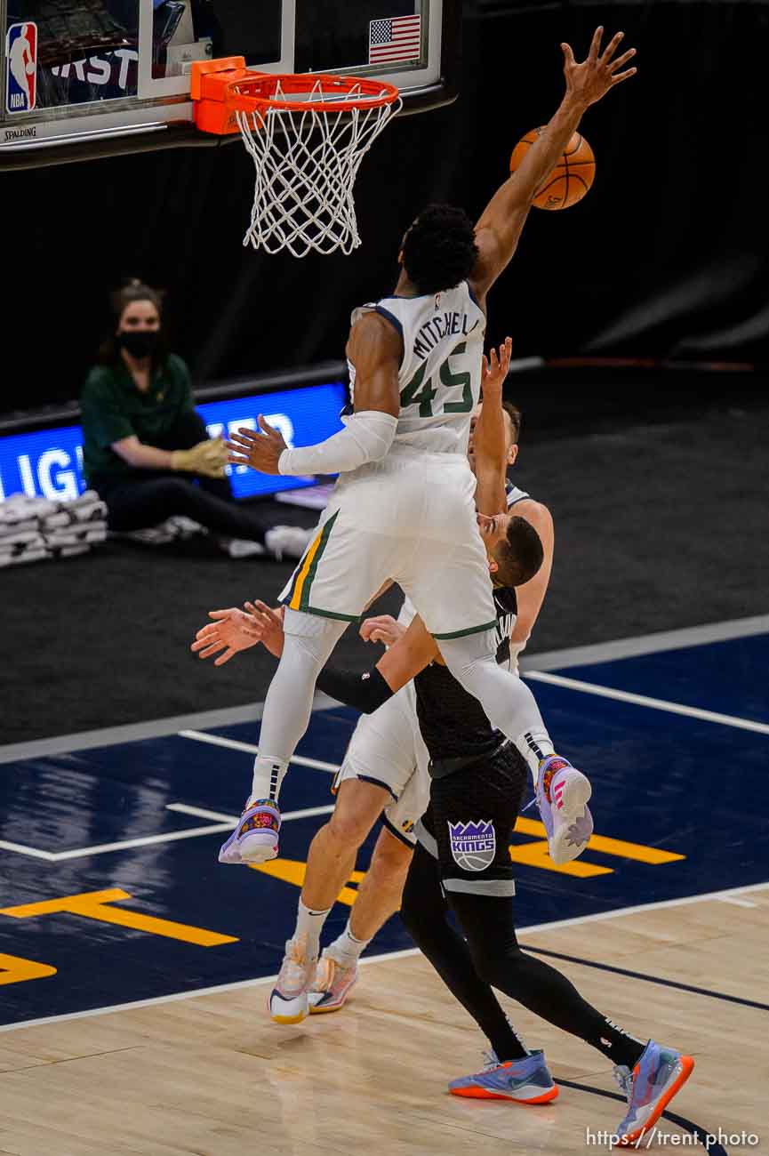 (Trent Nelson  |  The Salt Lake Tribune) Utah Jazz guard Donovan Mitchell (45) blocks a shot by Sacramento Kings guard Tyrese Haliburton (0) as the Utah Jazz host the Sacramento Kings, NBA basketball in Salt Lake City on Saturday, April 10, 2021.