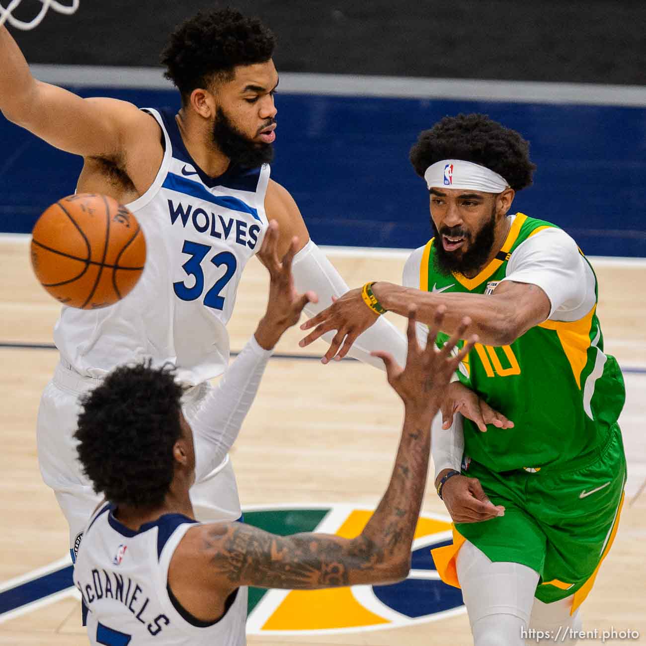 (Trent Nelson  |  The Salt Lake Tribune) Utah Jazz guard Mike Conley (10) as the Utah Jazz host the Minnesota Timberwolves, NBA basketball in Salt Lake City on Saturday, April 24, 2021.