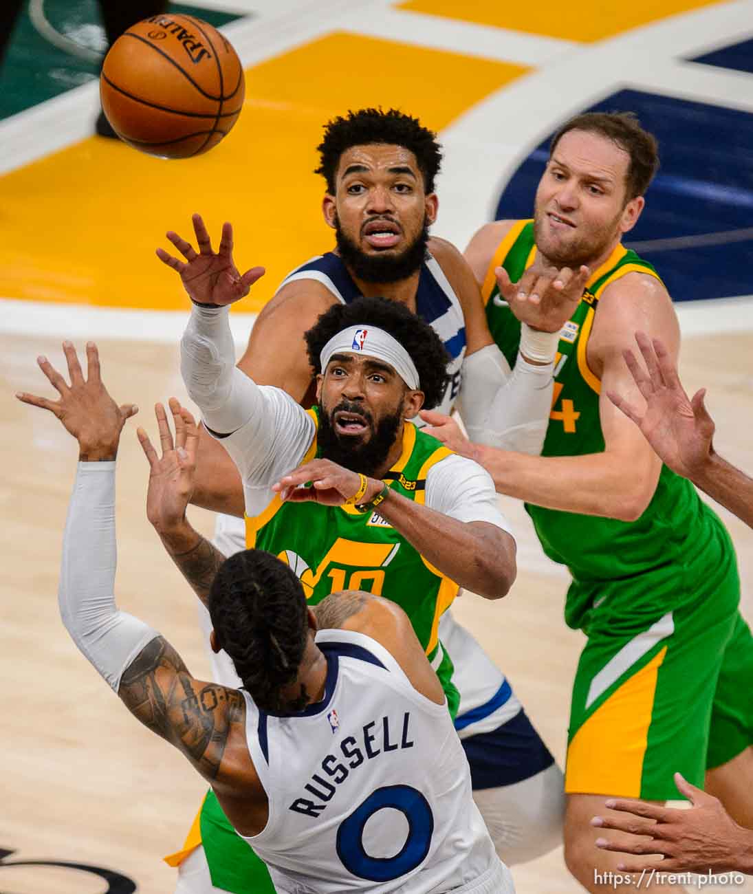 (Trent Nelson  |  The Salt Lake Tribune) Utah Jazz guard Mike Conley (10) as the Utah Jazz host the Minnesota Timberwolves, NBA basketball in Salt Lake City on Saturday, April 24, 2021.