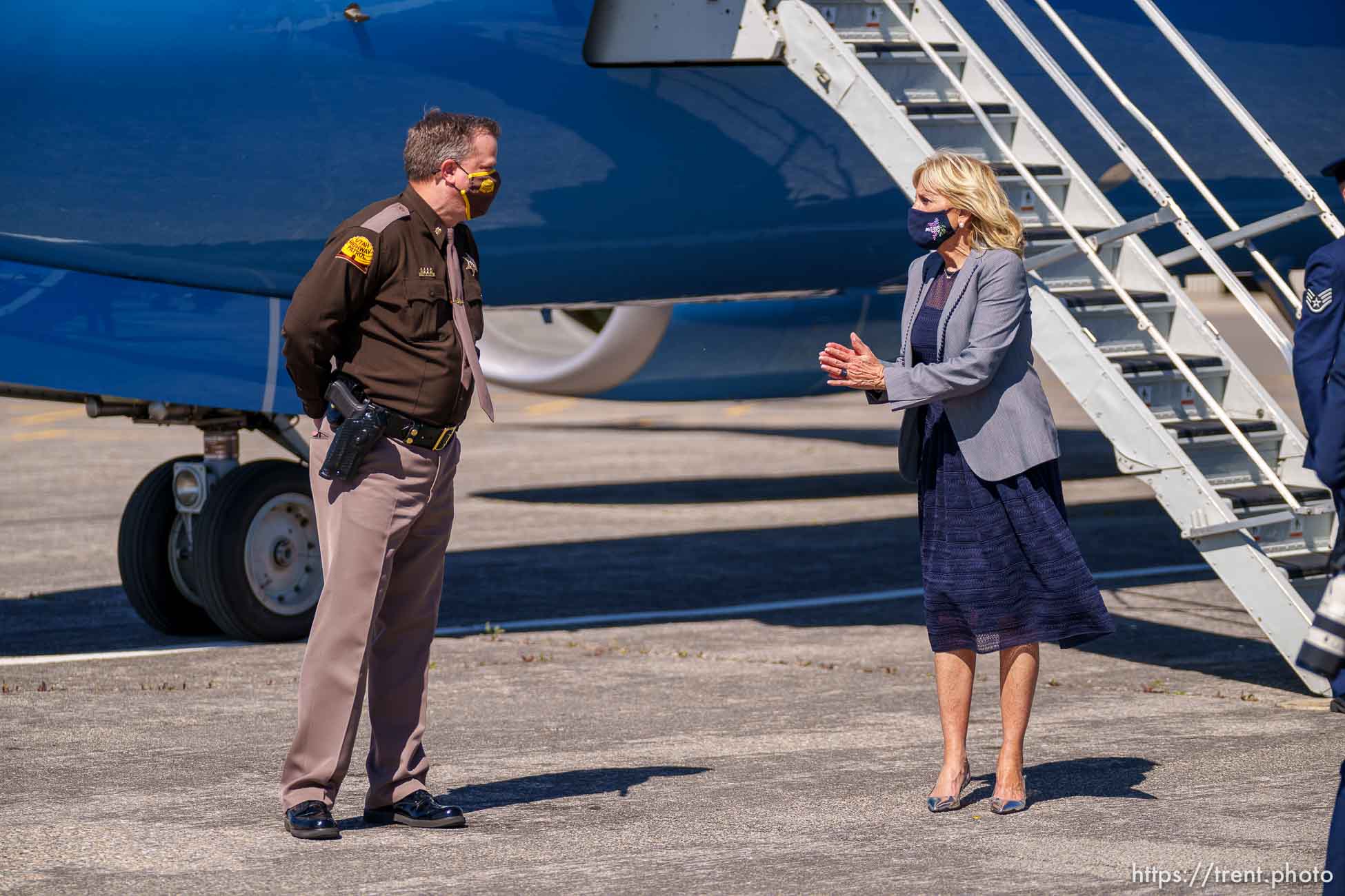 (Trent Nelson  |  The Salt Lake Tribune) First lady Jill Biden thanks UHP major Tyler Kotter before leaving Salt Lake City on Wednesday, May 5, 2021.