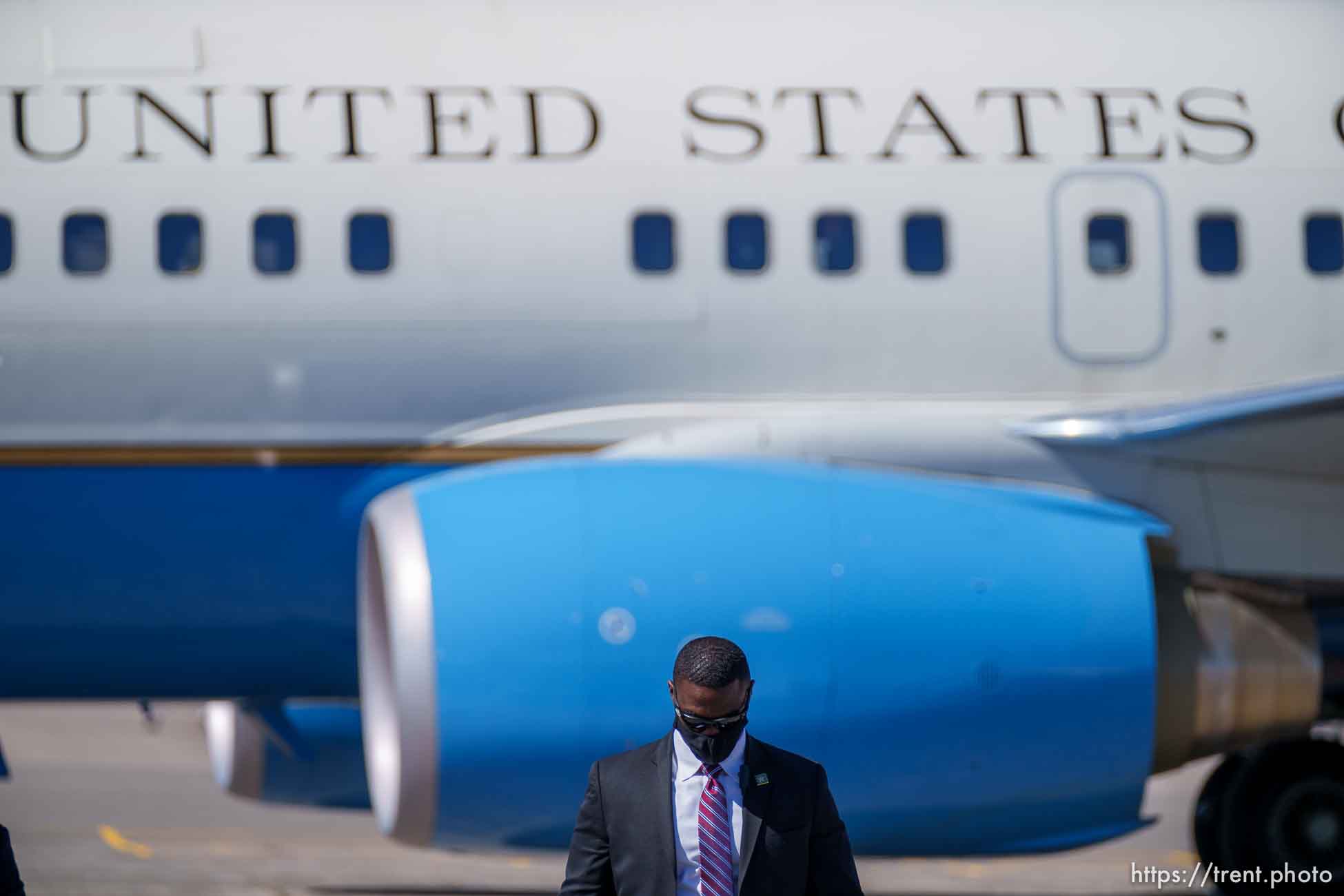 (Trent Nelson  |  The Salt Lake Tribune) The plane carrying first lady Jill Biden takes off in Salt Lake City on Wednesday, May 5, 2021.