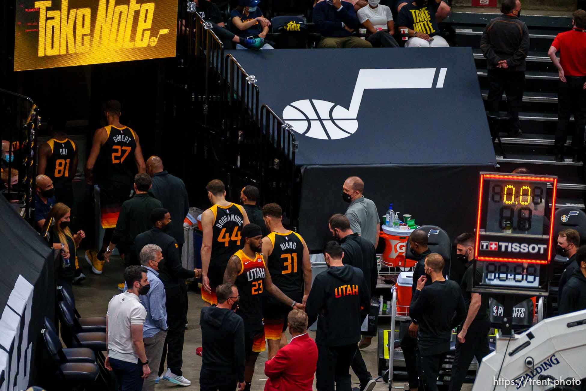 (Trent Nelson  |  The Salt Lake Tribune) 
as the Utah Jazz host the Los Angeles Clippers in a Game 5 matchup, NBA basketball in Salt Lake City on Wednesday, June 16, 2021.