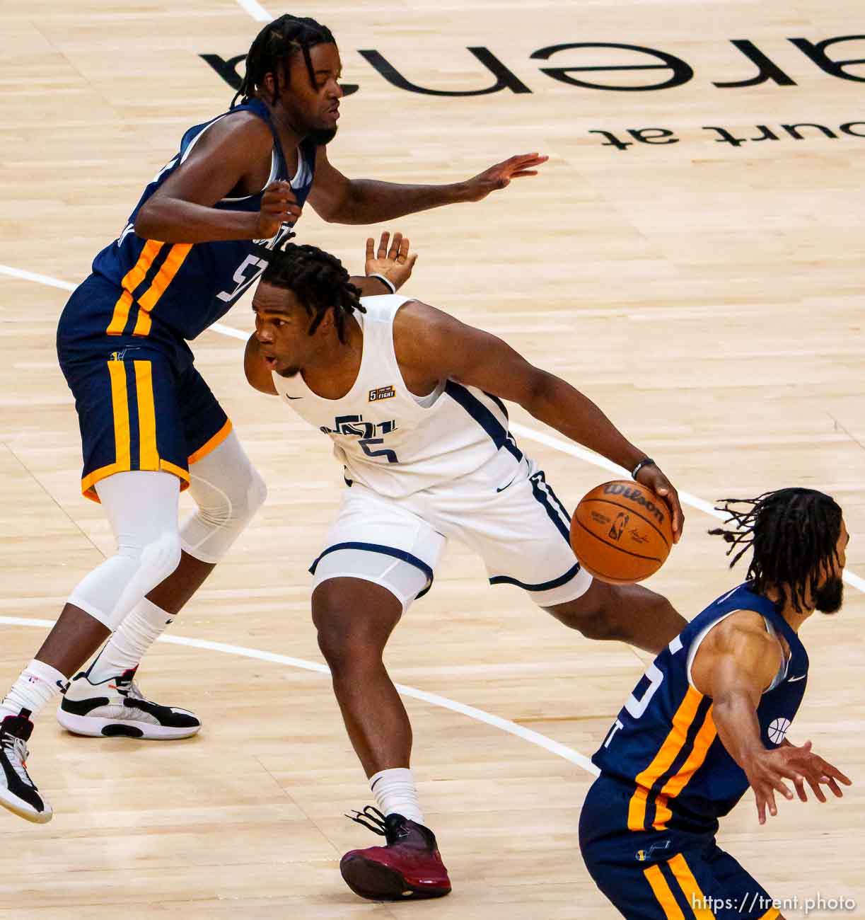 (Trent Nelson  |  The Salt Lake Tribune) Utah Jazz White forward Jarrell Brantley (5) drives past Utah Jazz Blue forward D.J. Funderburk (57) as Utah Jazz Blue faces Utah Jazz White in the Salt Lake City Summer League in Salt Lake City on Friday, Aug. 6, 2021.