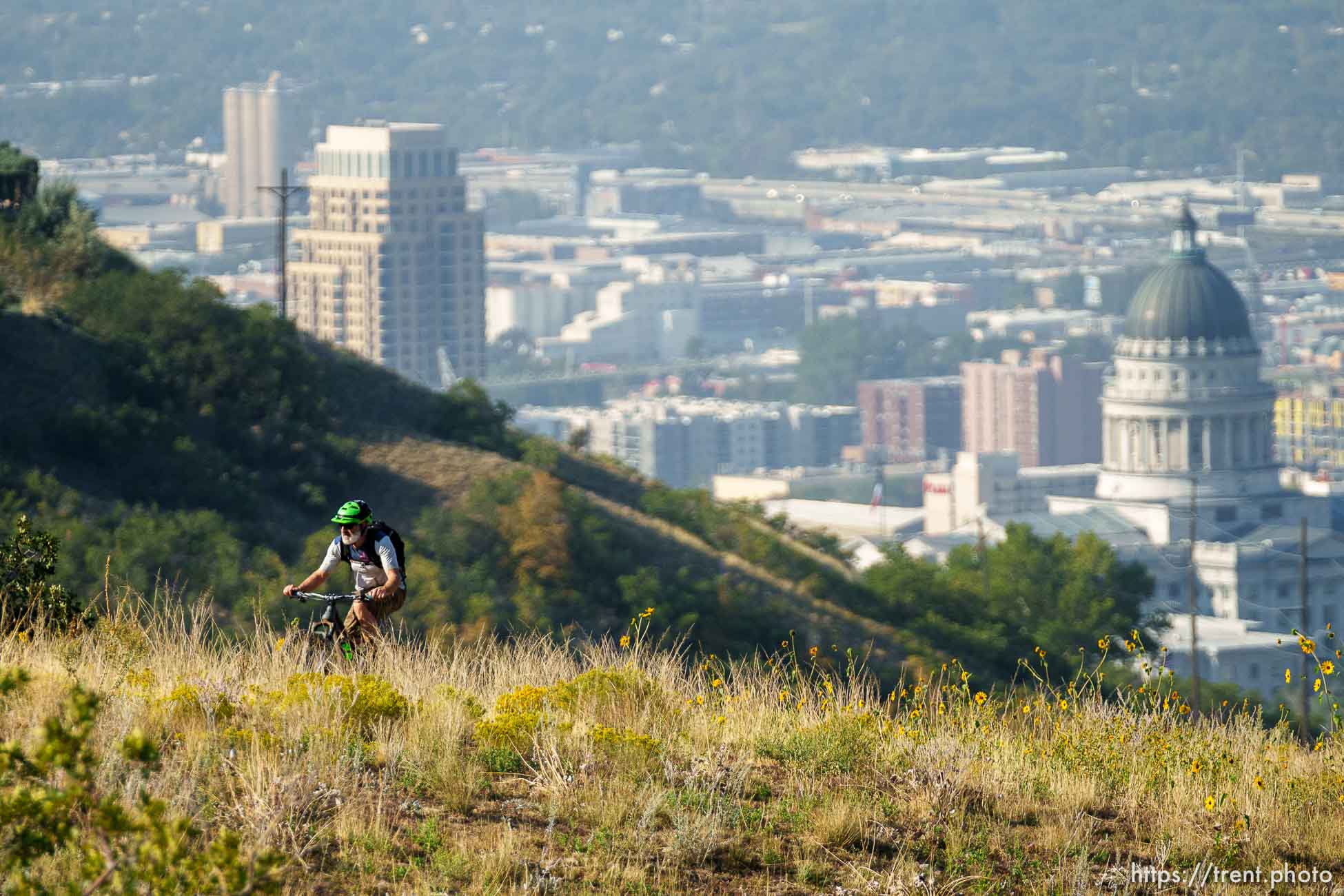 (Trent Nelson  |  The Salt Lake Tribune) A mountain biker rides the 19th Ave trail in the Salt Lake City foothills on Friday, Sept. 17, 2021.