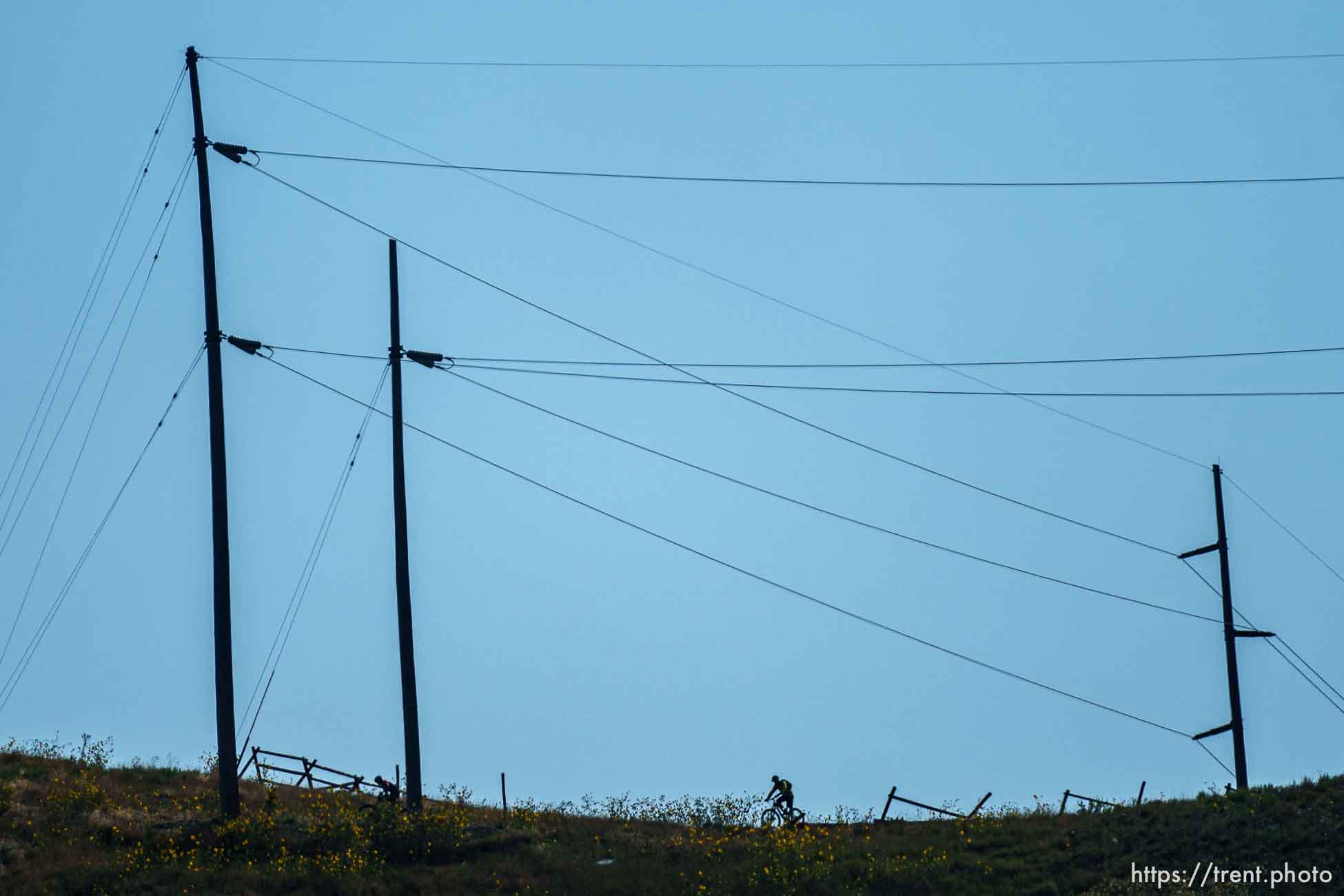 (Trent Nelson  |  The Salt Lake Tribune) A mountain biker rides the 19th Ave trail in the Salt Lake City foothills on Friday, Sept. 17, 2021.