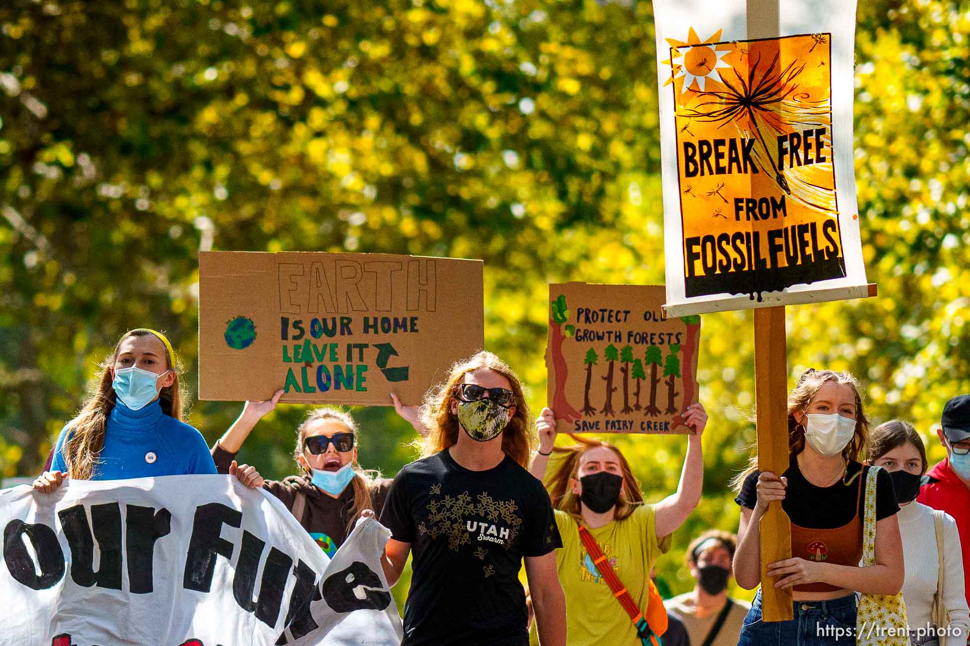 (Trent Nelson  |  The Salt Lake Tribune) Youth march to the State Capitol in Salt Lake City for Future Utah’s climate strike on Friday, Sept. 24, 2021..