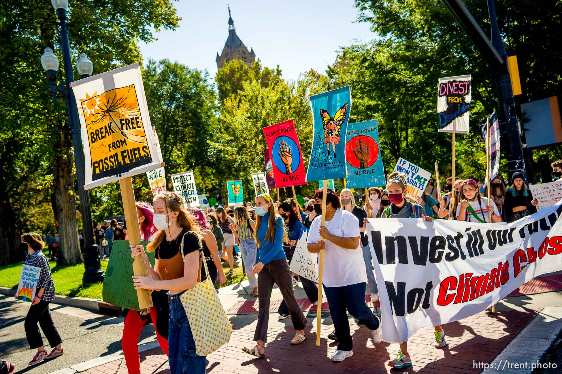 (Trent Nelson  |  The Salt Lake Tribune) Youth march to the State Capitol in Salt Lake City for Future Utah’s climate strike on Friday, Sept. 24, 2021..