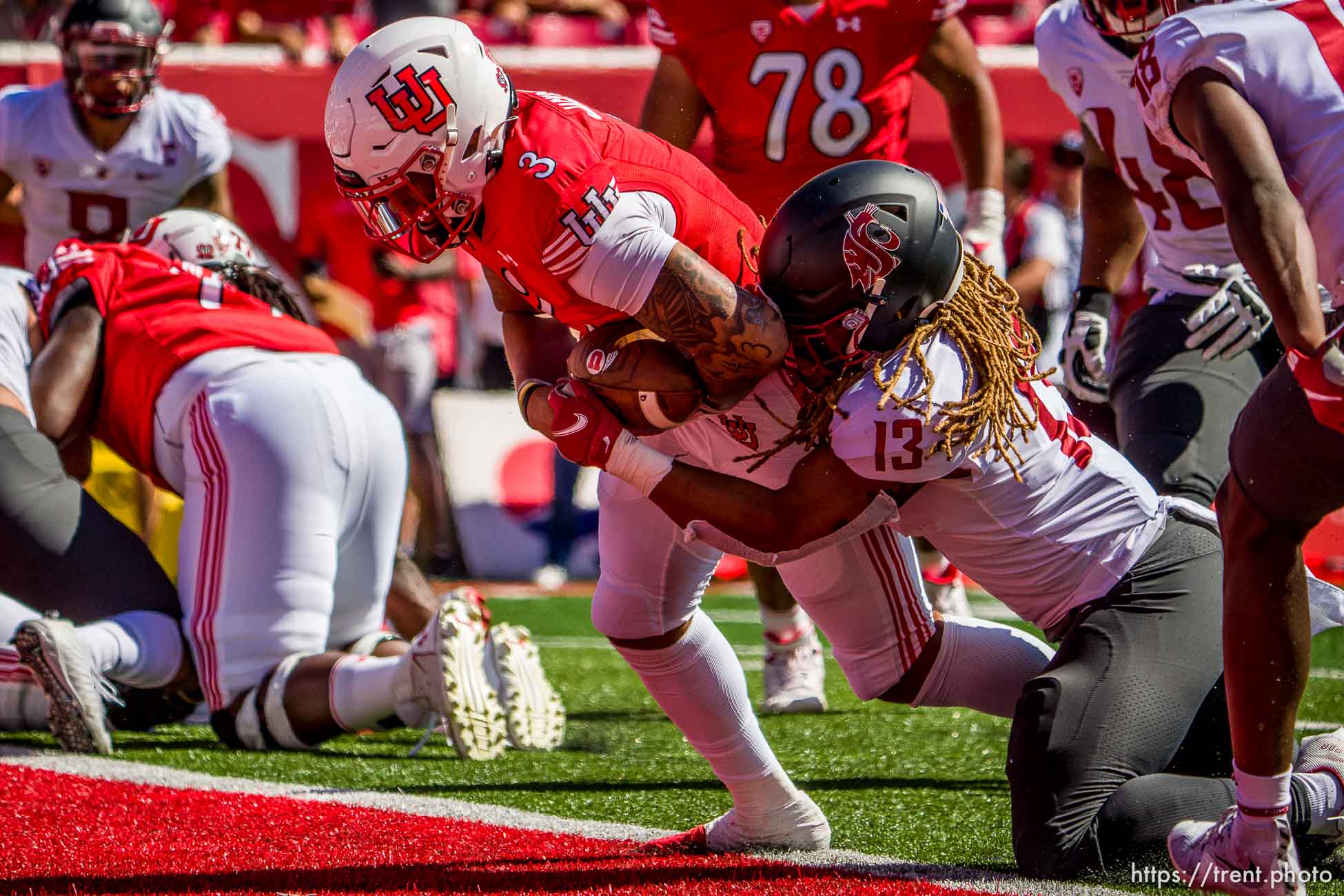 (Trent Nelson  |  The Salt Lake Tribune) Utah Utes quarterback Ja'Quinden Jackson (3) runs for a touchdown as the University of Utah hosts Washington State, NCAA football in Salt Lake City on Saturday, Sept. 25, 2021.