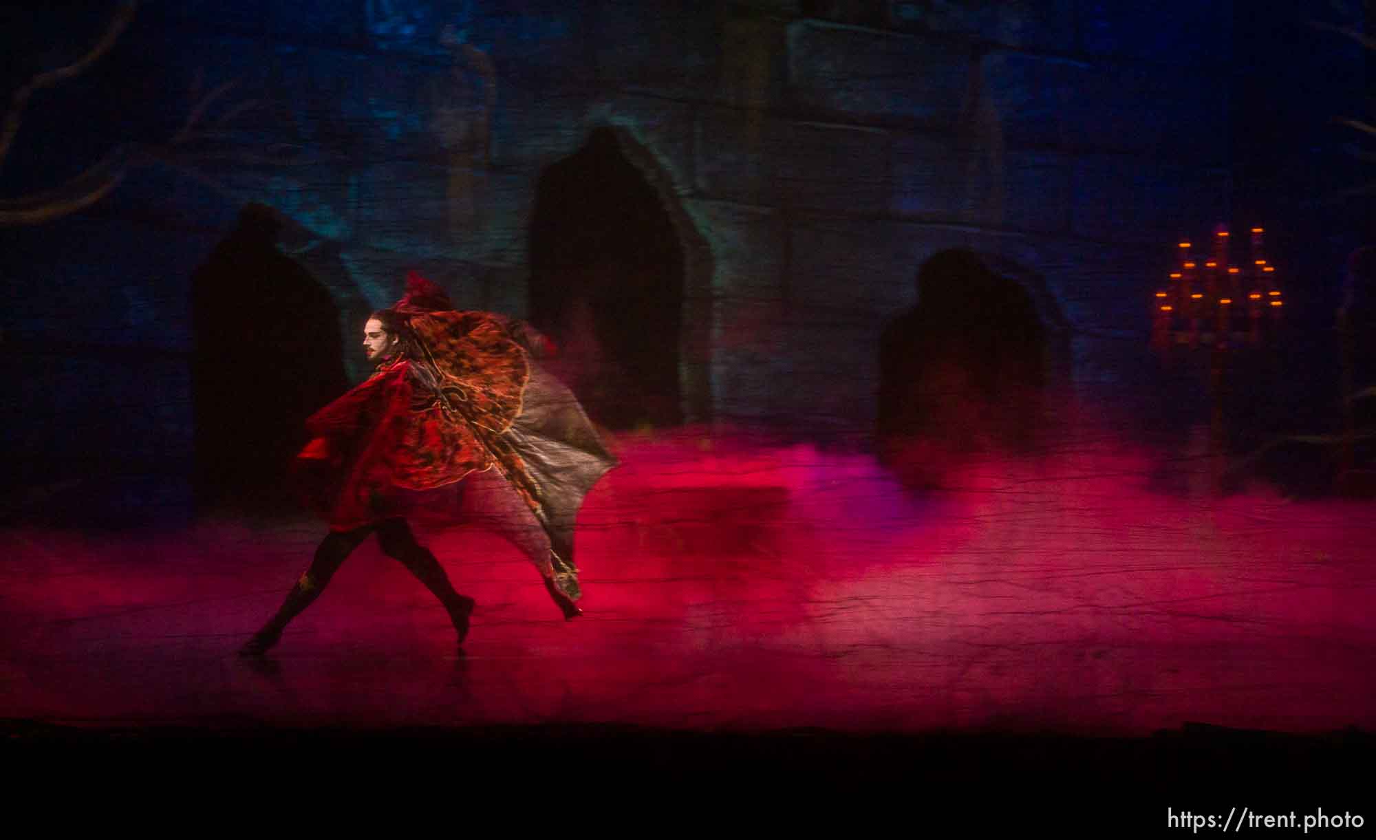 (Trent Nelson  |  The Salt Lake Tribune) Dress rehearsal for Ballet West's Dracula, at the Capitol Theatre in Salt Lake City on Thursday, Oct. 21, 2021.