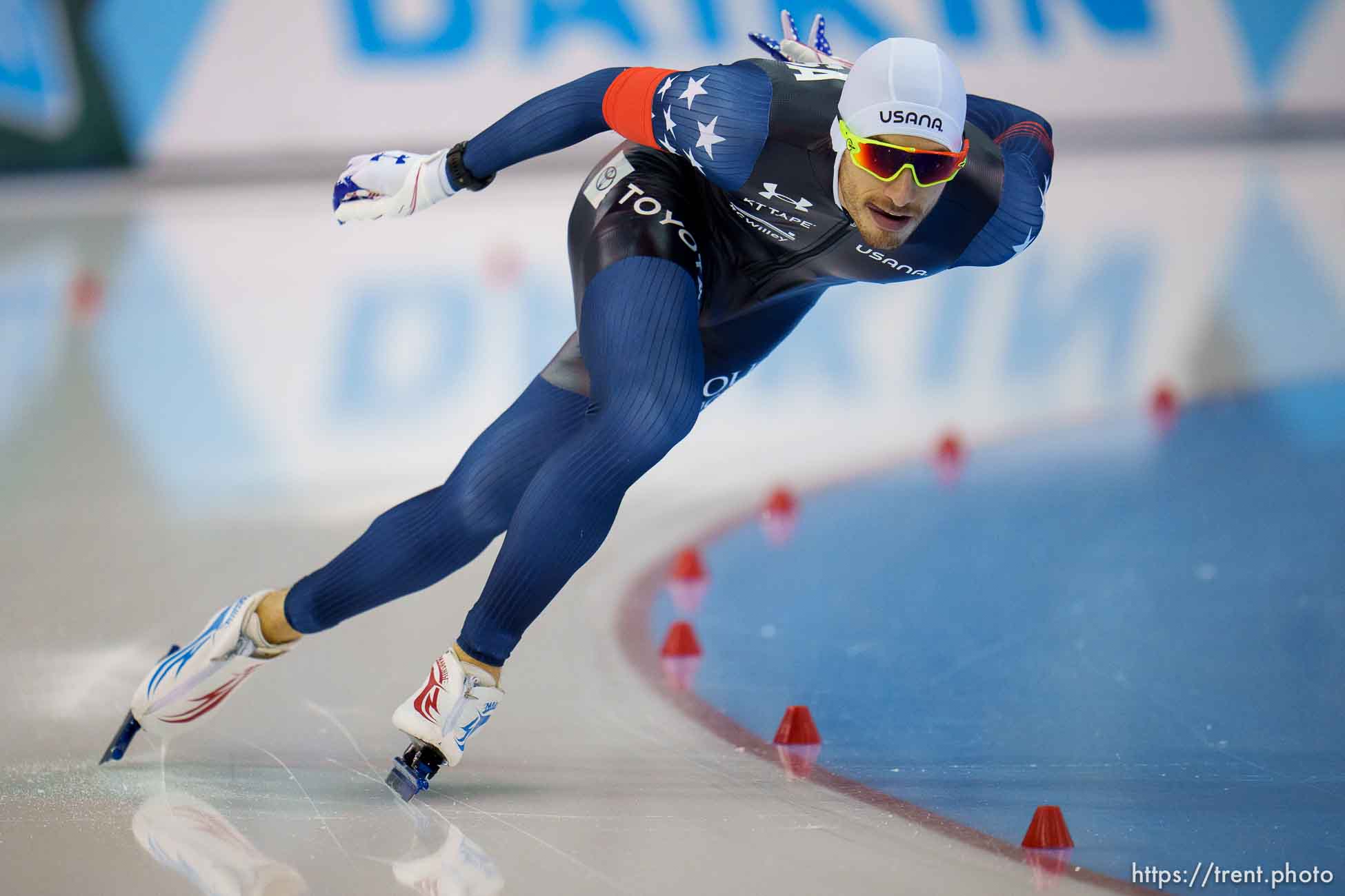 (Trent Nelson  |  The Salt Lake Tribune) Emery Lehman (USA), Men's 1500m, International Skating Union World Cup long-track speedskating races at the Utah Olympic Oval in Kearns on Saturday, Dec. 4, 2021.