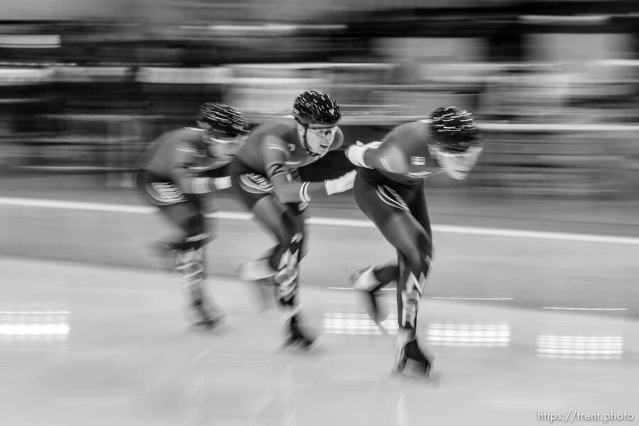 (Trent Nelson  |  The Salt Lake Tribune) Men's Team Pursuit. International Skating Union World Cup long-track speedskating races at the Utah Olympic Oval in Kearns on Sunday, Dec. 5, 2021.