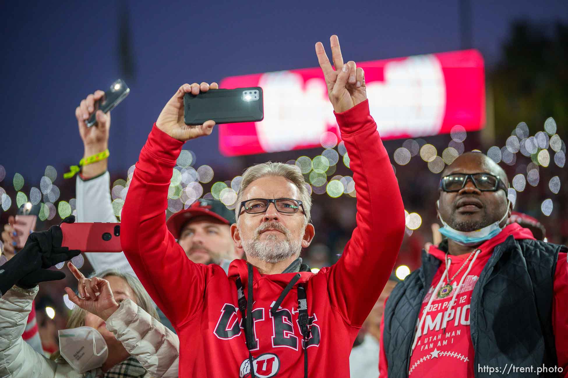 (Trent Nelson  |  The Salt Lake Tribune) Utah fans as the Utah Utes face the Ohio State Buckeyes at the Rose Bowl in Pasadena, Calif., on Saturday, Jan. 1, 2022.