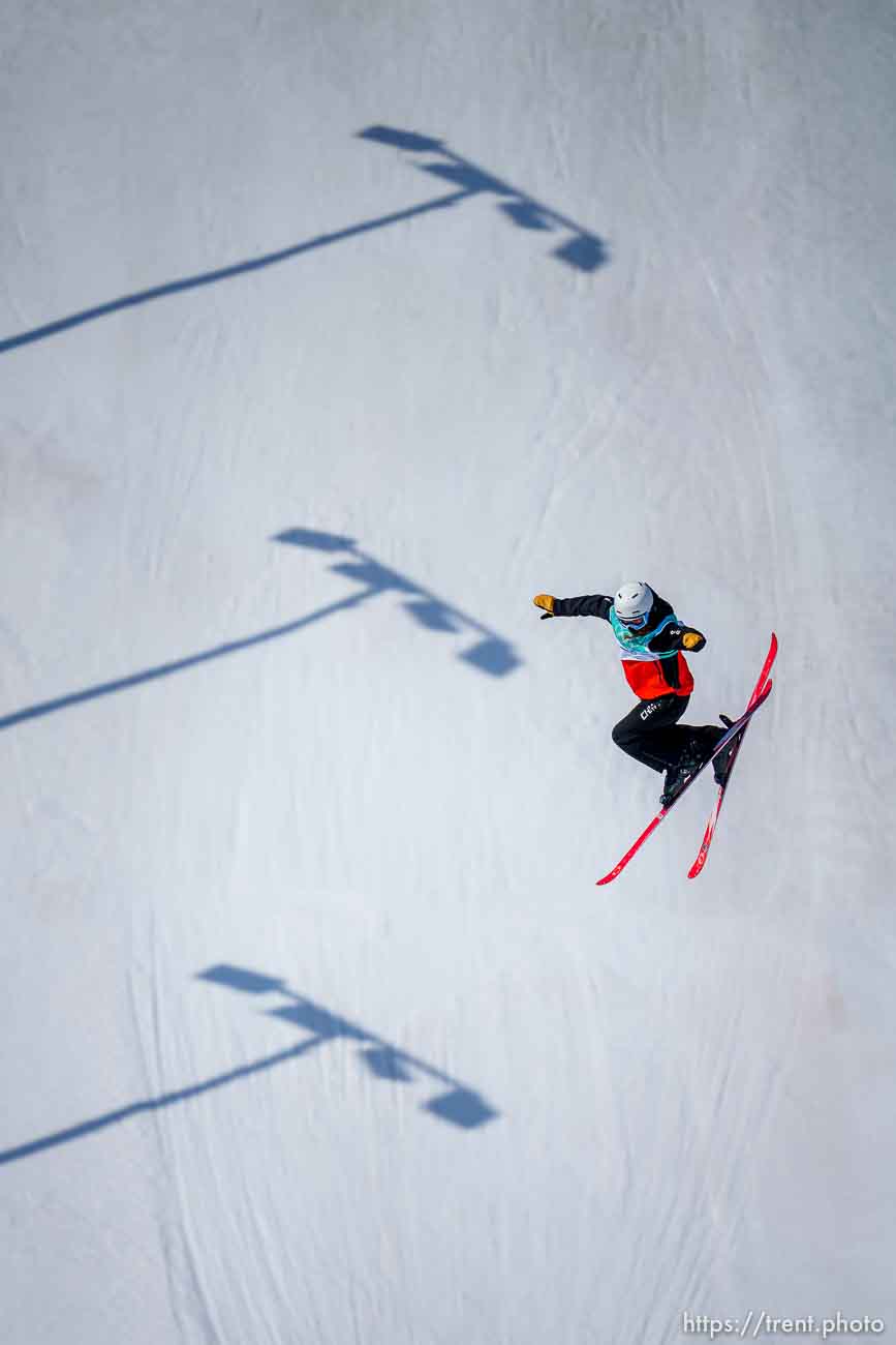 (Trent Nelson  |  The Salt Lake Tribune) ShuoruiYang competes in the big air qualification round at the 2022 Winter Olympics in Beijing on Monday, Feb. 7, 2022.