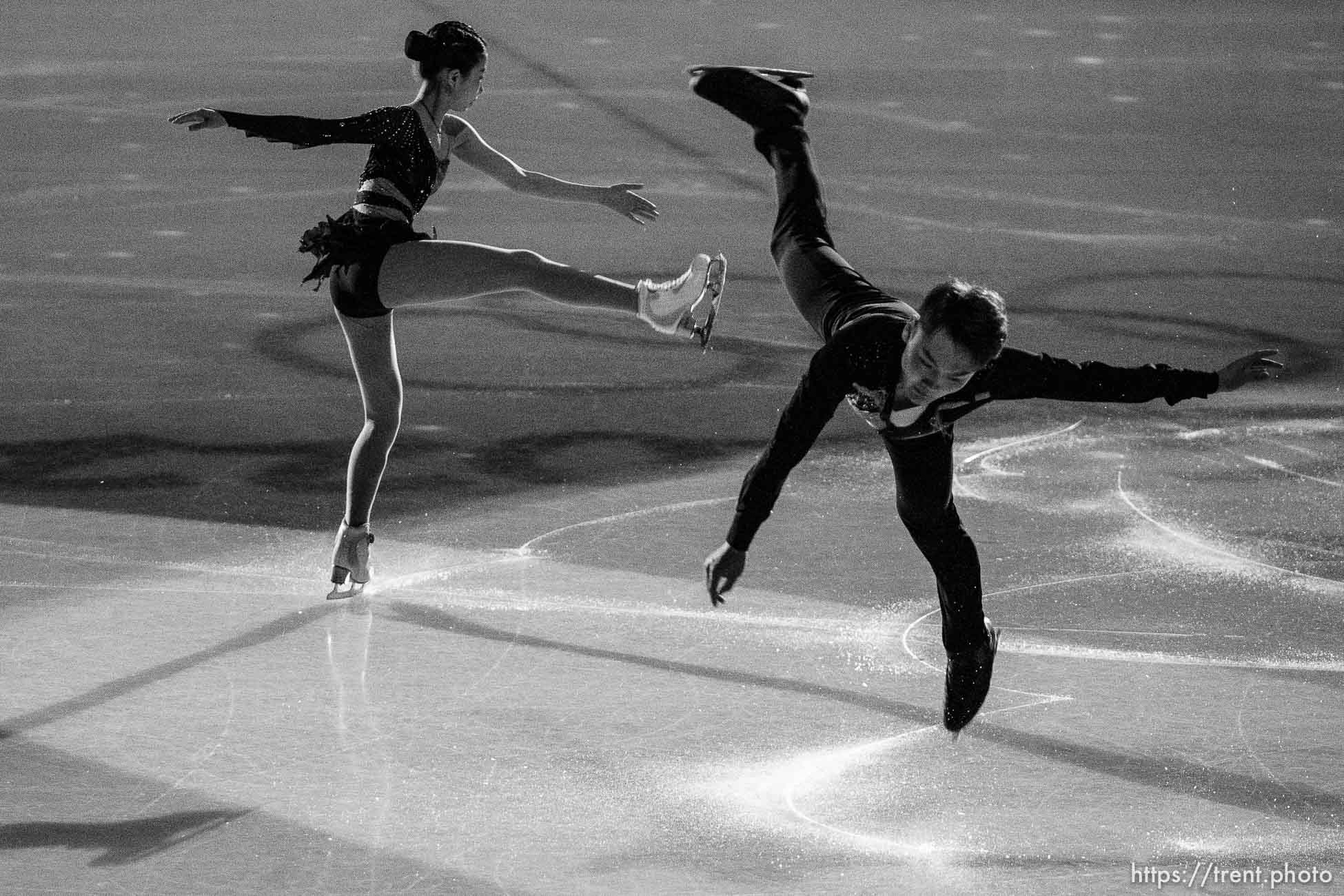 (Trent Nelson  |  The Salt Lake Tribune) Madison Chock and Evan Bates (USA) in the figure skating exhibition gala at the 2022 Winter Olympics in Beijing on Sunday, Feb. 20, 2022.