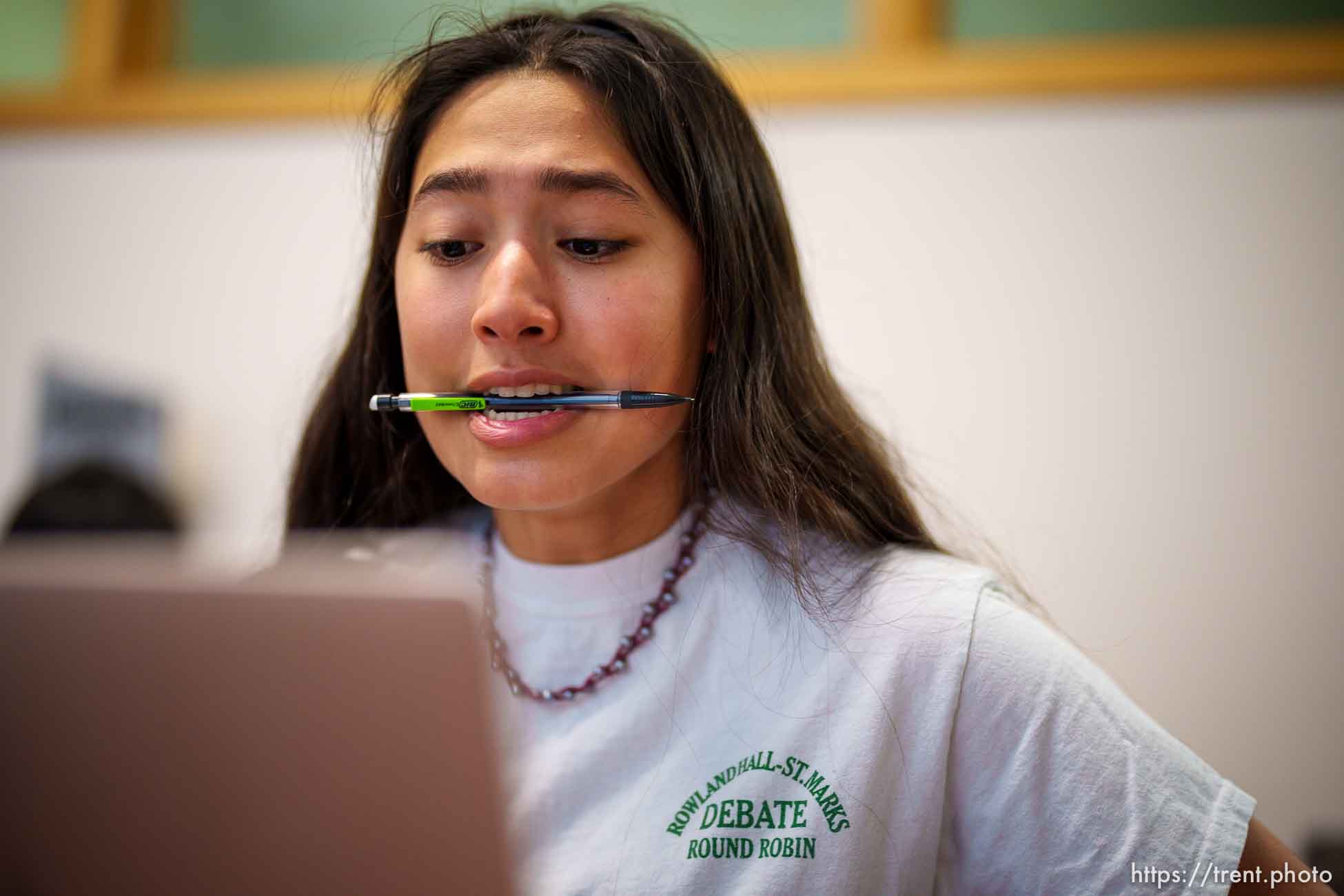 (Trent Nelson  |  The Salt Lake Tribune) Layla Hijjawi does a speed drill with a pencil between her teeth at a debate practice at Rowland Hall school in Salt Lake City on Thursday, March 10, 2022.