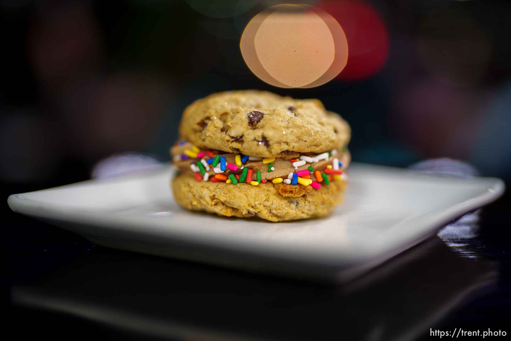 (Trent Nelson  |  The Salt Lake Tribune) The chocolate chip loaded sandwich cookie at Yumz! Vegan Cafe in Salt Lake City on Friday, March 11, 2022.