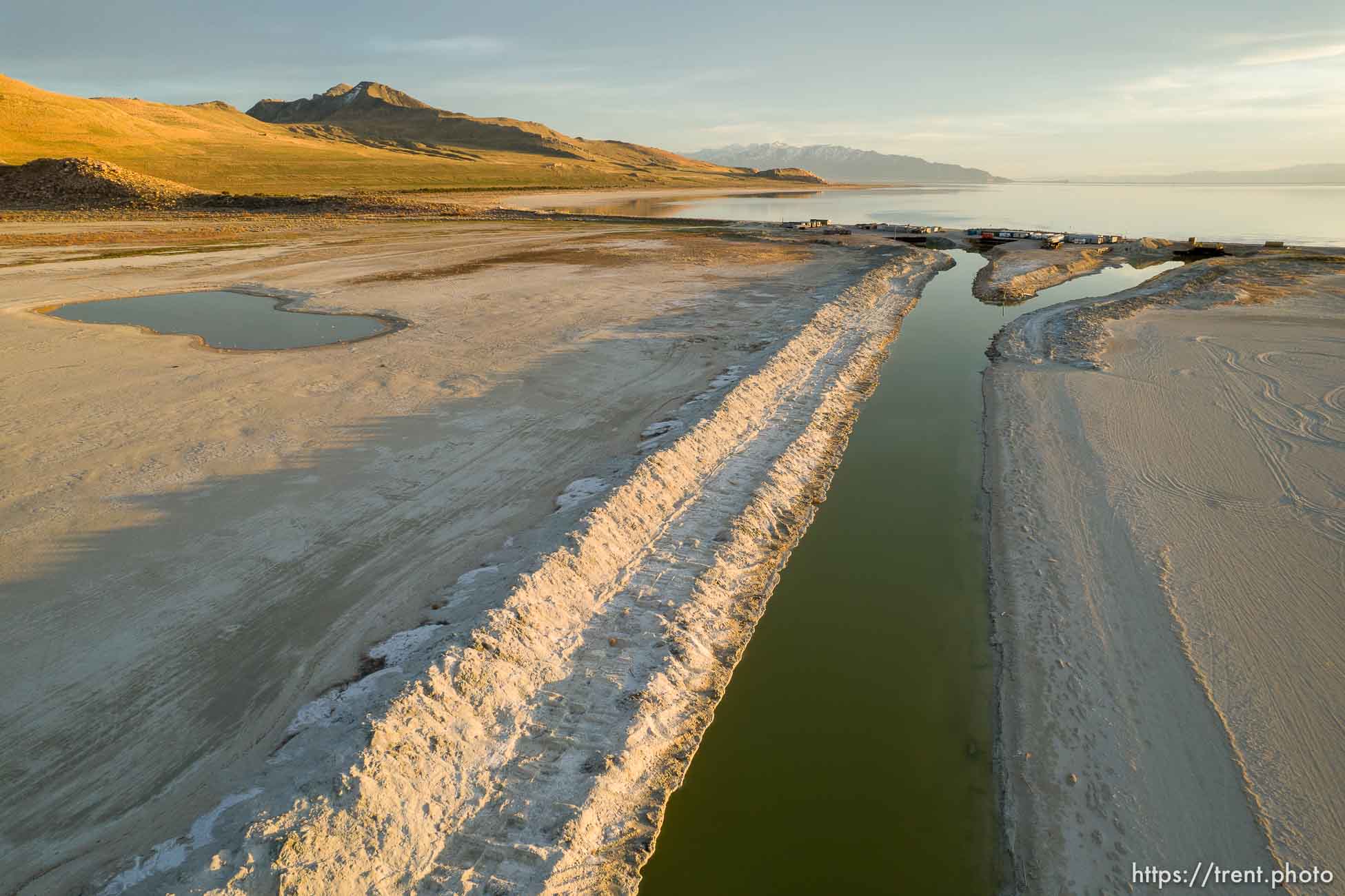 (Trent Nelson  |  The Salt Lake Tribune) The US Magnesium dike north of Stansbury Island on Saturday, March 26, 2022.