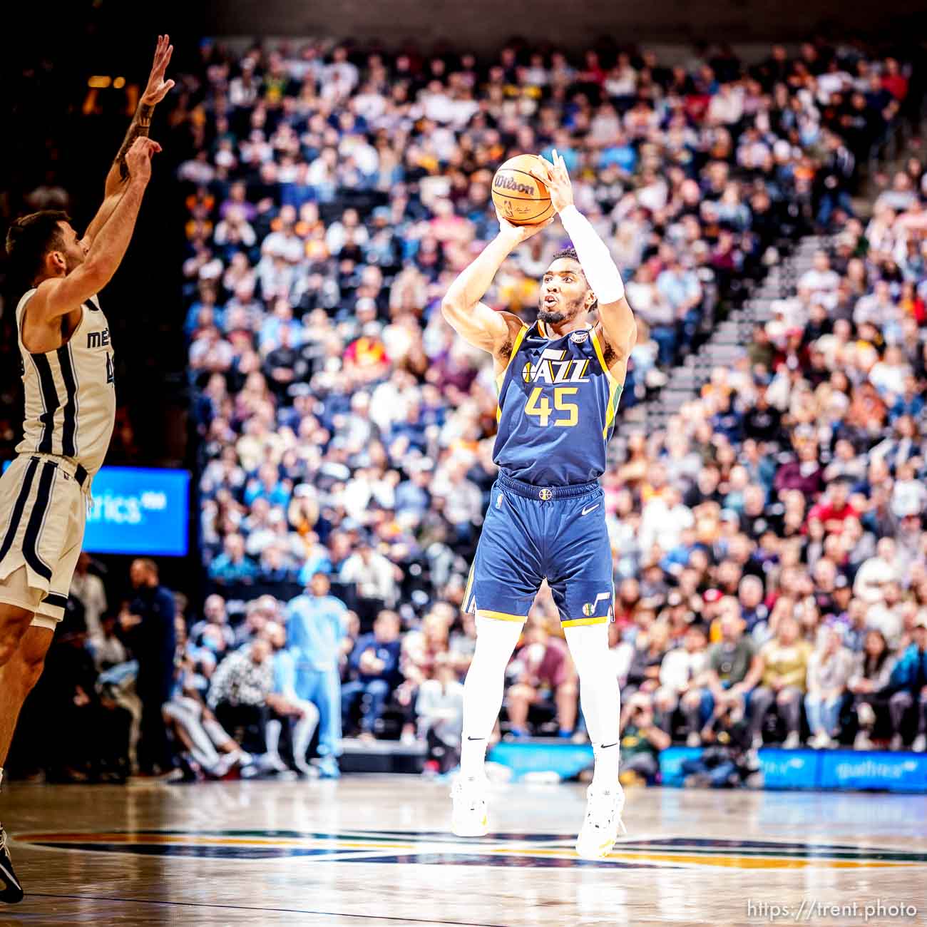 (Trent Nelson  |  The Salt Lake Tribune) Utah Jazz guard Donovan Mitchell (45) as the Utah Jazz host the Memphis Grizzlies, NBA basketball in Salt Lake City on Tuesday, April 5, 2022.