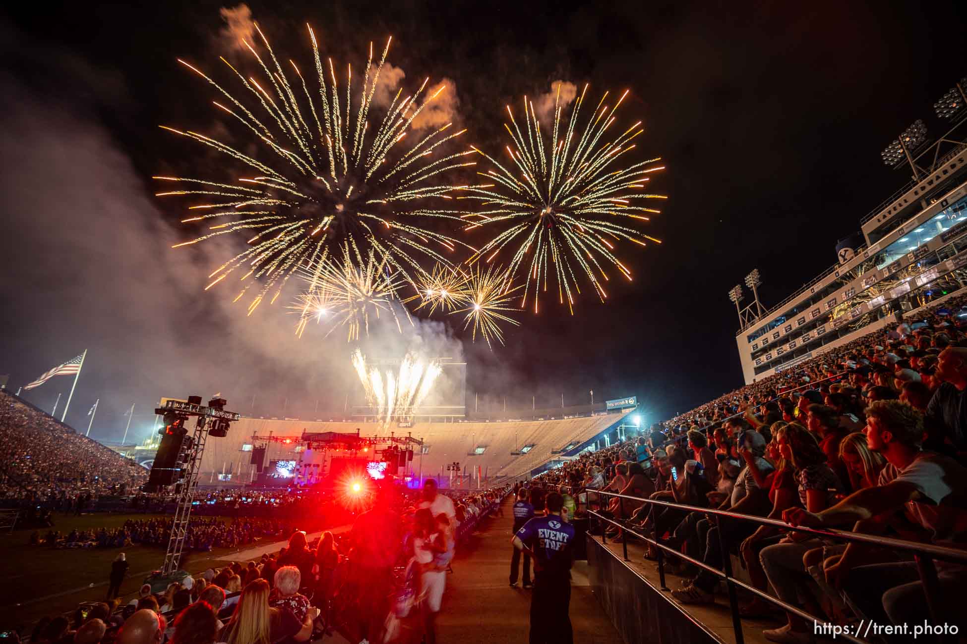 (Trent Nelson  |  The Salt Lake Tribune) Fireworks at Stadium of Fire in Provo on Saturday, July 2, 2022.