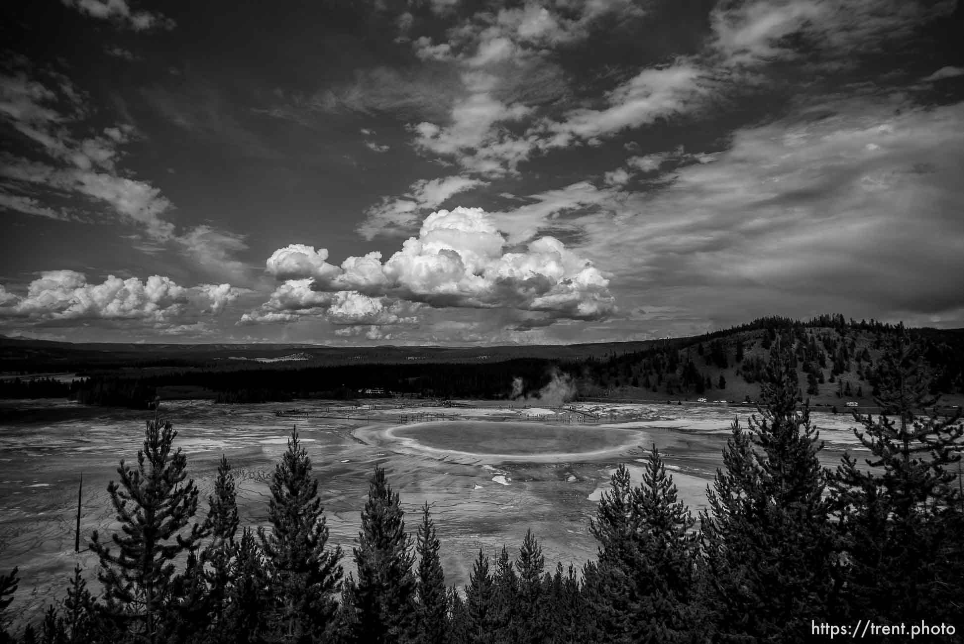 grand prismatic spring, yellowstone national park on Sunday, Aug. 14, 2022.