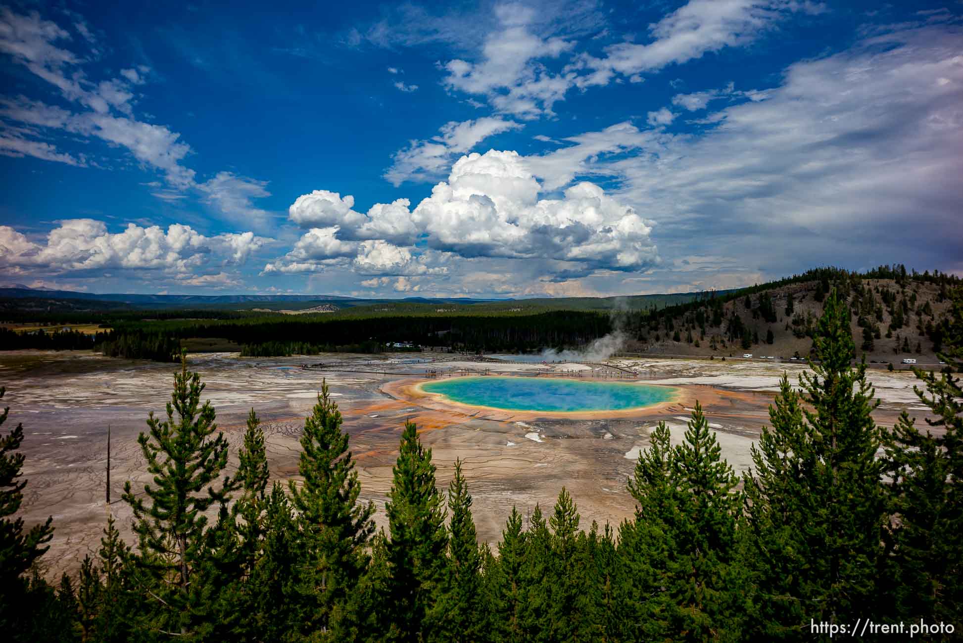 grand prismatic spring, yellowstone national park on Sunday, Aug. 14, 2022.