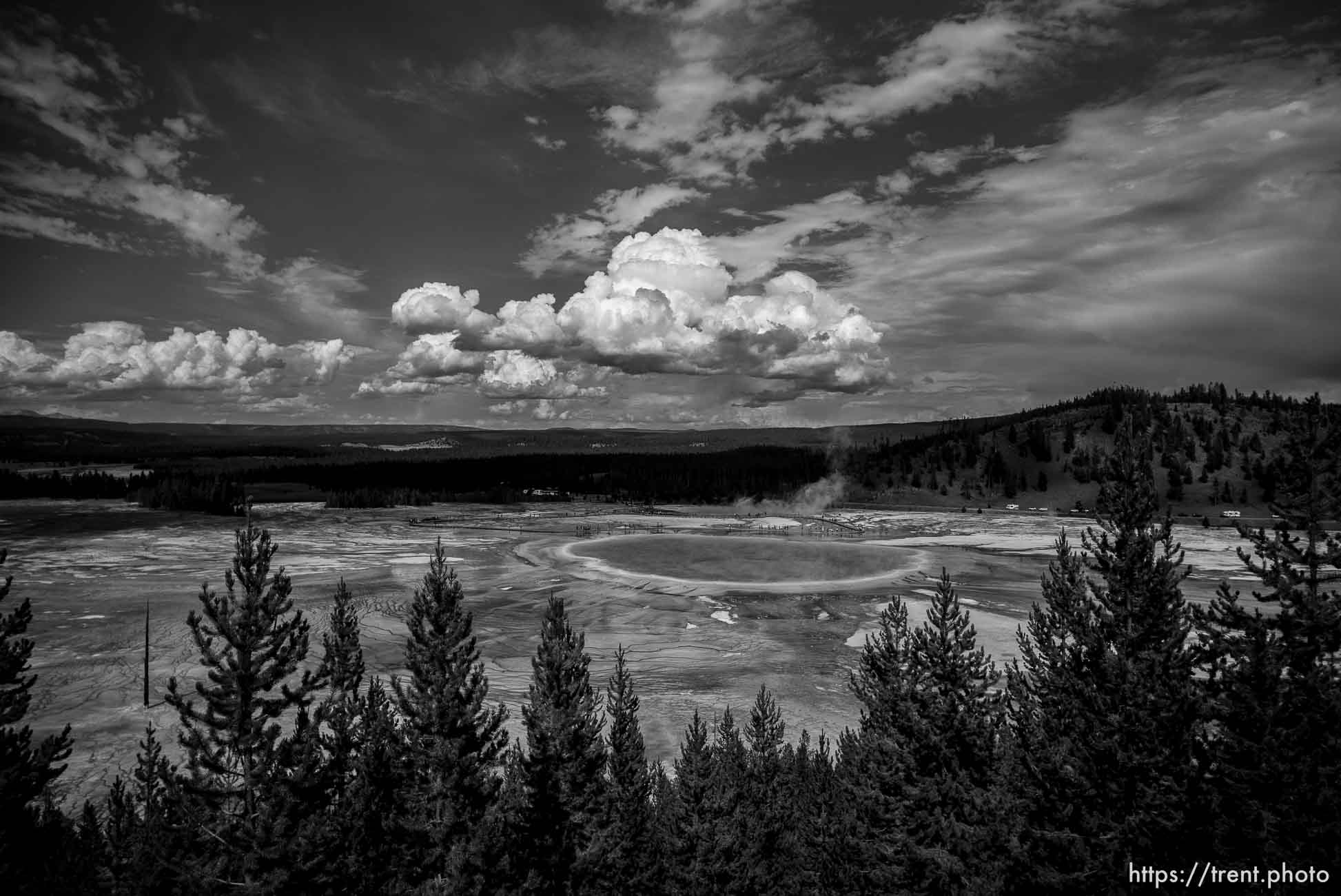 grand prismatic spring, yellowstone national park on Sunday, Aug. 14, 2022.