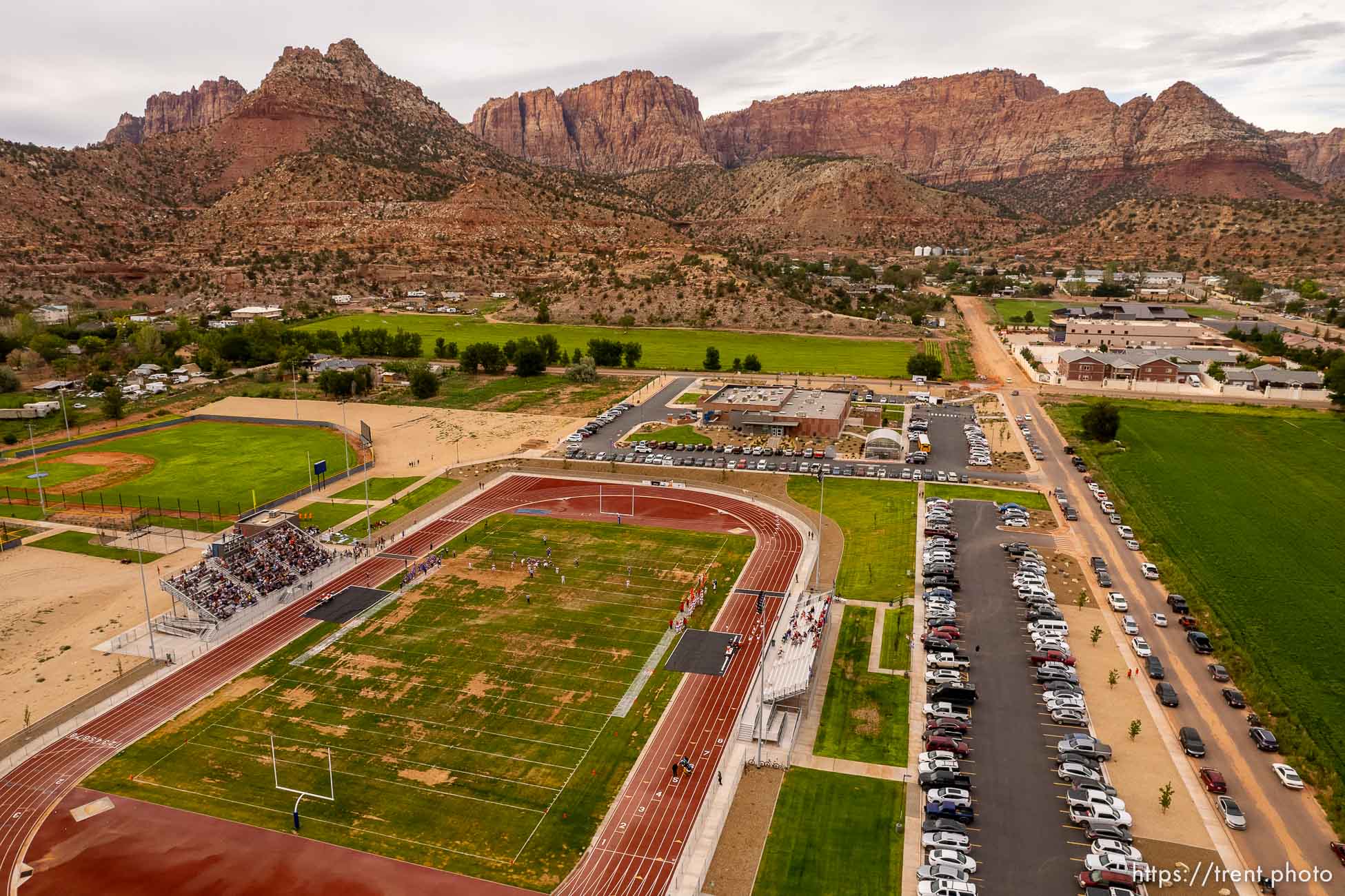 (Trent Nelson  |  The Salt Lake Tribune) The first football game for Water Canyon High School takes place in Hildale on Friday, Aug. 12, 2022.