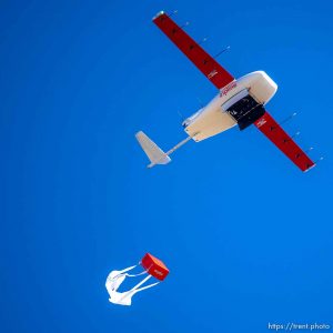 (Trent Nelson  |  The Salt Lake Tribune) A Zipline drone drops a package during a demonstration in South Jordan on Tuesday, Oct. 4, 2022.