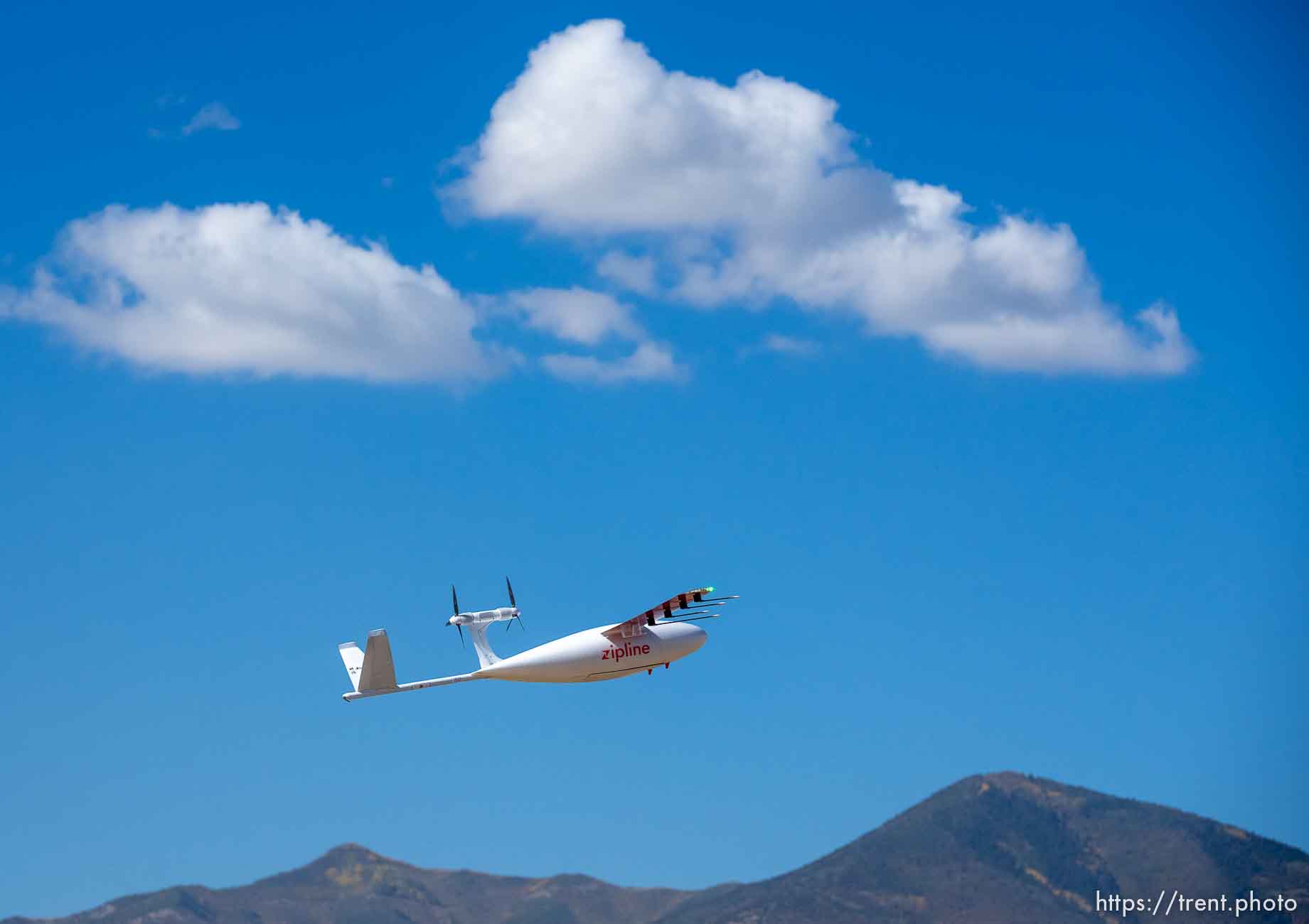 (Trent Nelson  |  The Salt Lake Tribune) A Zipline drone flies in South Jordan on Tuesday, Oct. 4, 2022.