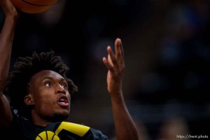 (Trent Nelson  |  The Salt Lake Tribune) Utah Jazz guard Collin Sexton (2) warms up as the Utah Jazz host the Memphis Grizzlies, NBA basketball in Salt Lake City on Saturday, Oct. 29, 2022.