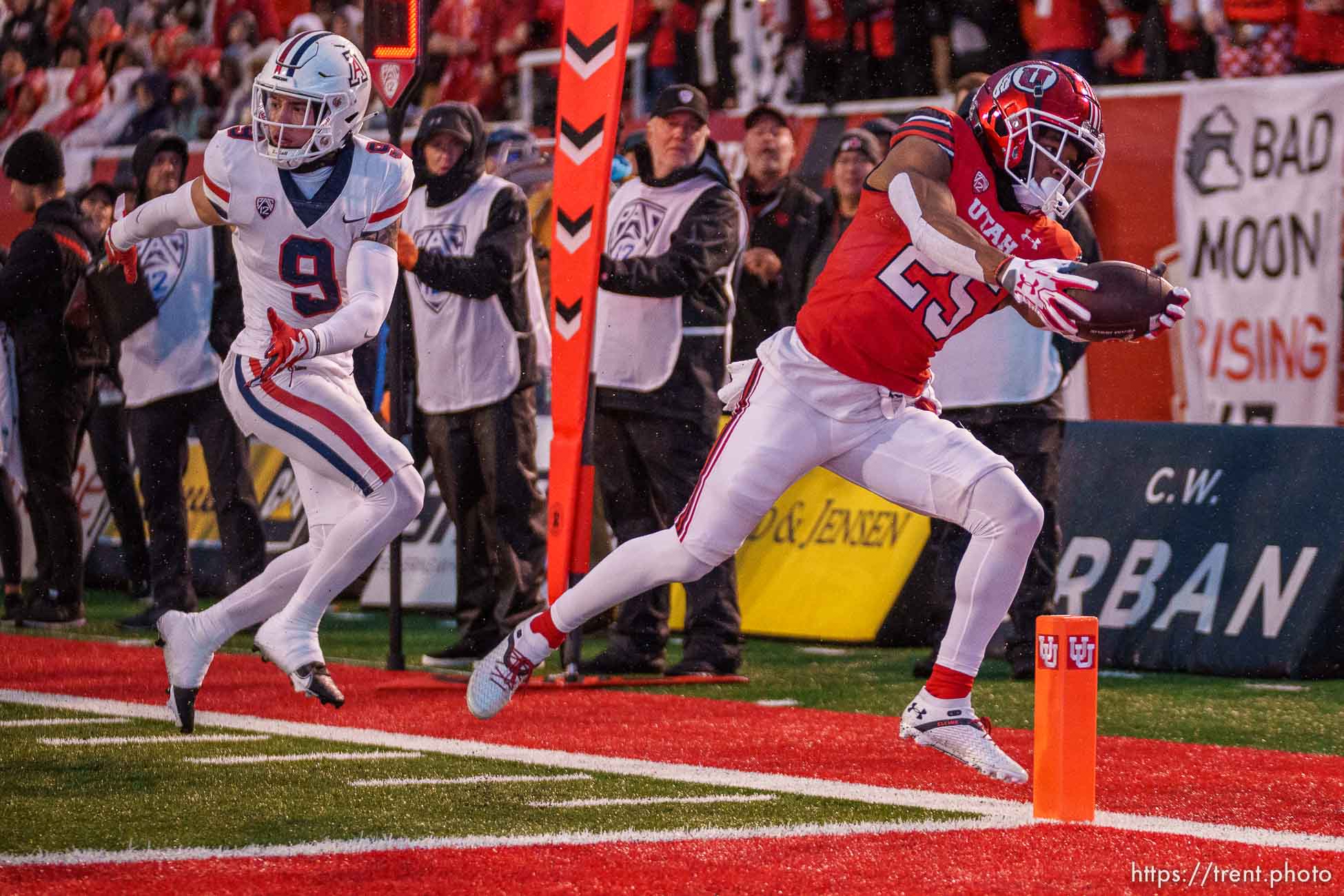 (Trent Nelson  |  The Salt Lake Tribune) Utah Utes wide receiver Jaylen Dixon (25) scores a touchdown as the University of Utah hosts Arizona, NCAA football in Salt Lake City on Saturday, Nov. 5, 2022.