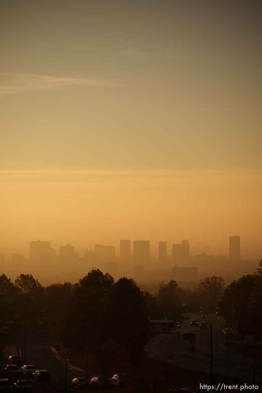 (Trent Nelson  |  The Salt Lake Tribune) Hazy skies in Salt Lake City on Tuesday, Nov. 22, 2022.