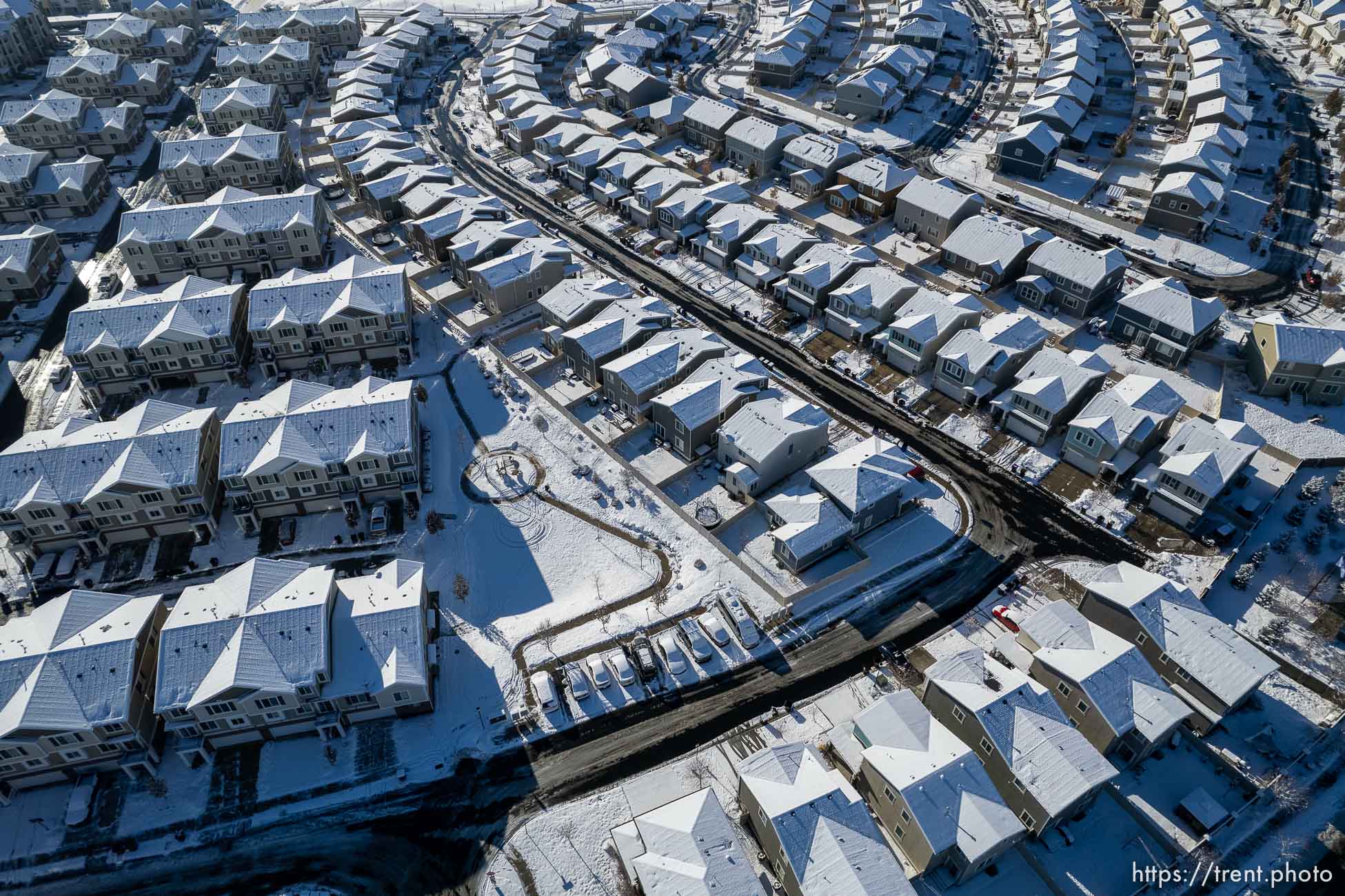 (Trent Nelson  |  The Salt Lake Tribune) Fresh snow on homes in Herriman on Thursday, Dec. 8, 2022.