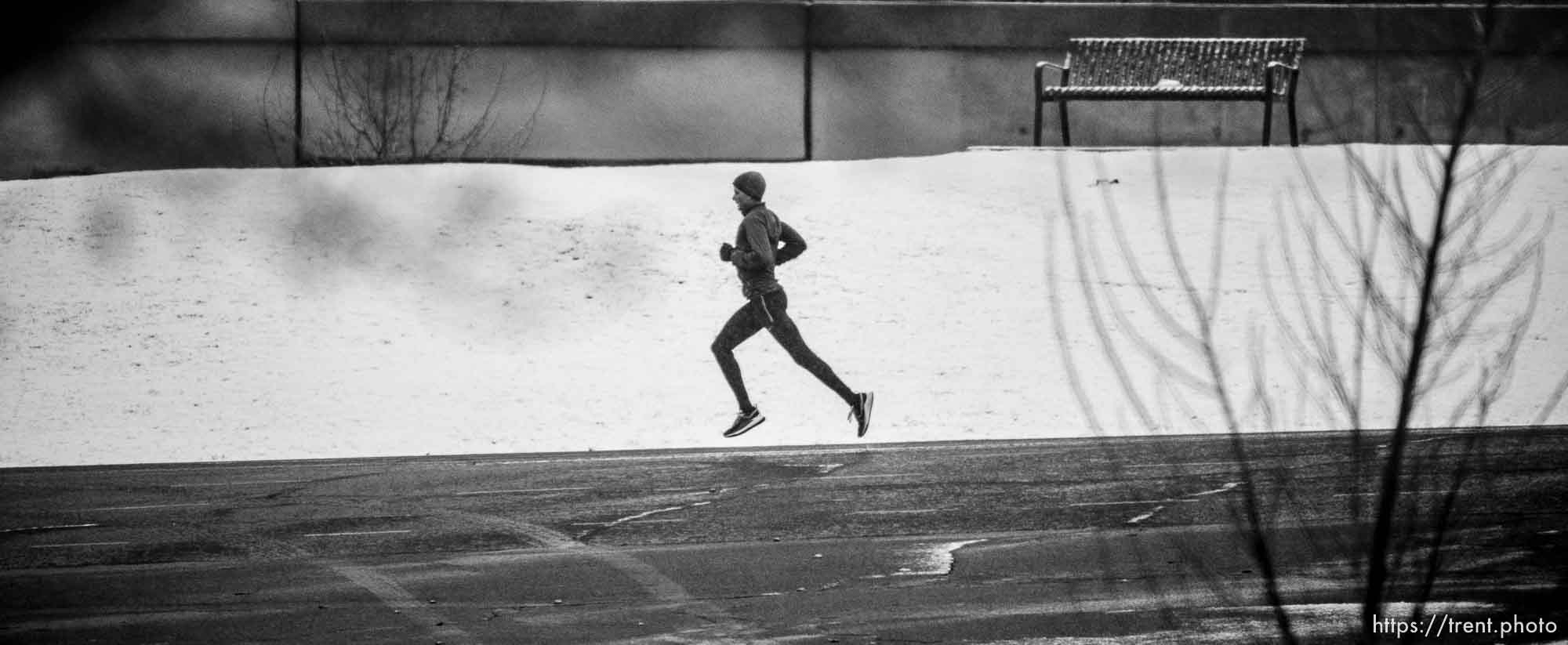 (Trent Nelson  |  The Salt Lake Tribune) A runner in Sugar House Park in Salt Lake City on Wednesday, Dec. 28, 2022.