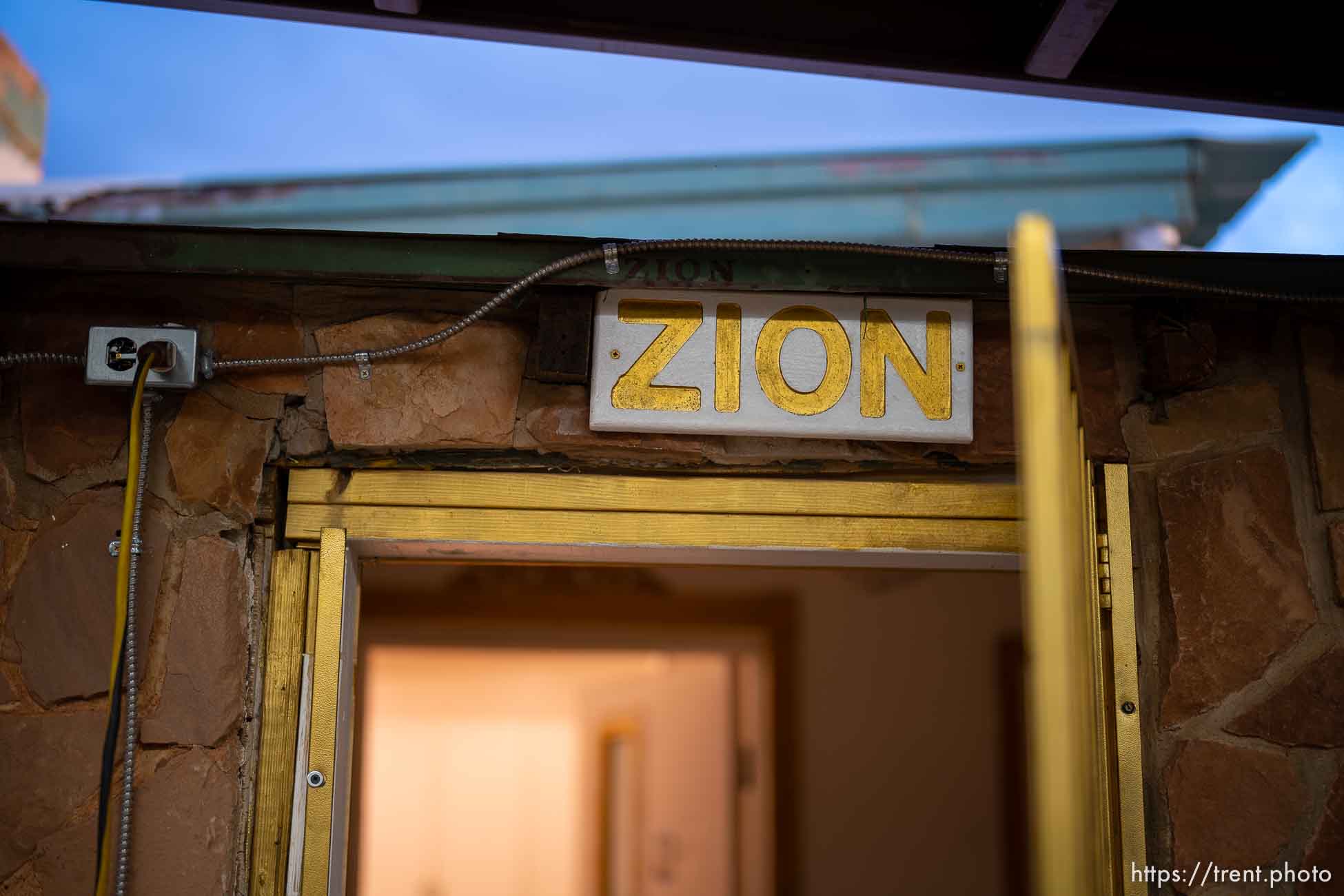 (Trent Nelson  |  The Salt Lake Tribune) The entrance to Samuel Bateman's home in Colorado City, Ariz., on the day he was arrested, Tuesday, Sept. 13, 2022.