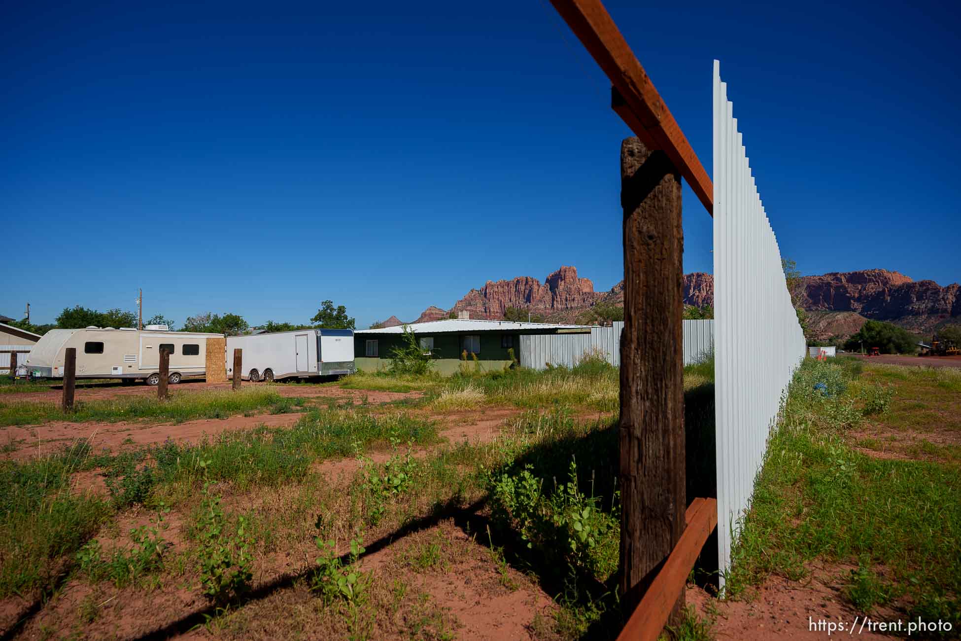 (Trent Nelson  |  The Salt Lake Tribune) Samuel Bateman's Green house in Colorado City, Ariz., on Sunday, Sept. 18, 2022.