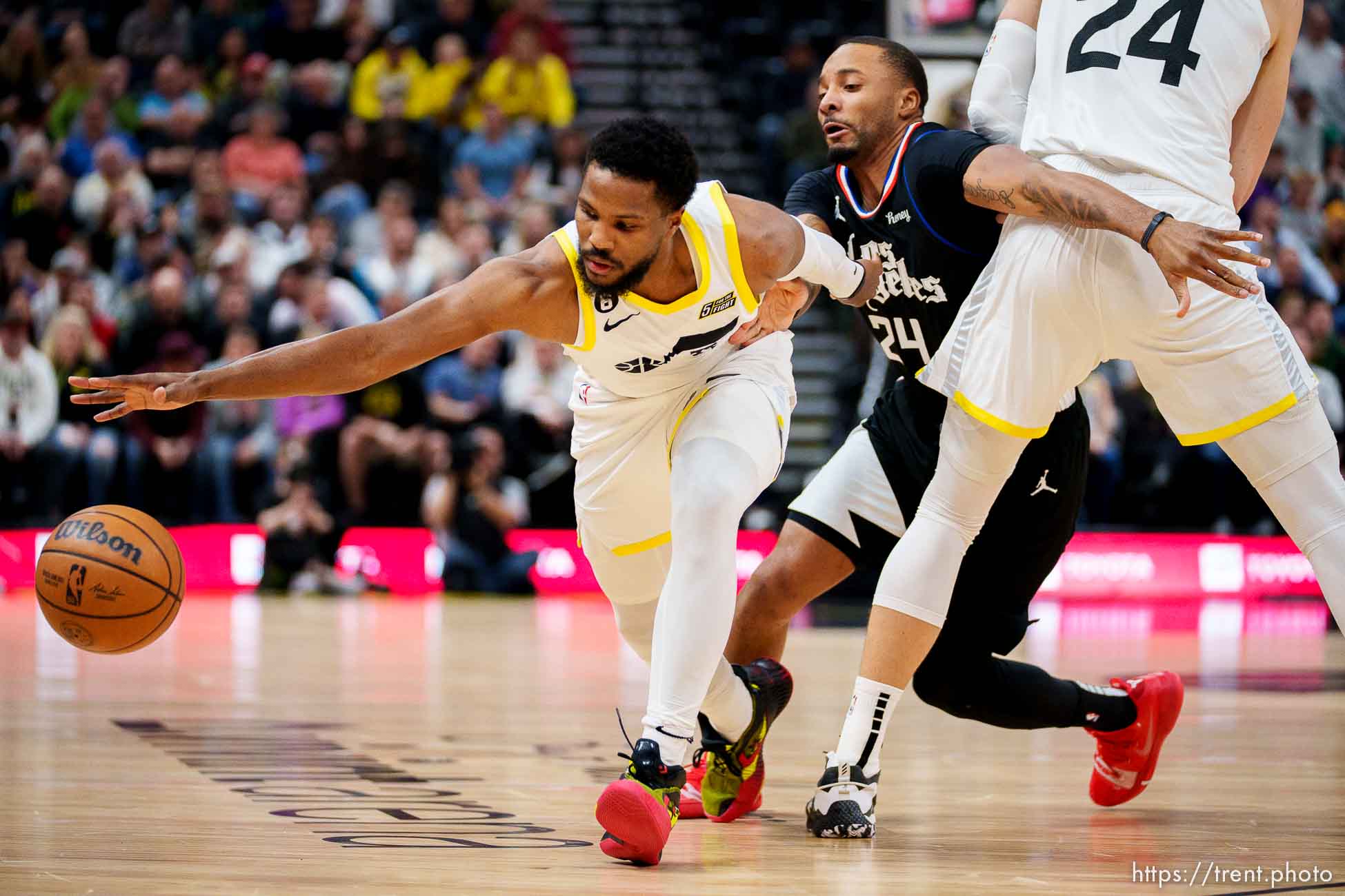 (Trent Nelson  |  The Salt Lake Tribune) Utah Jazz guard Malik Beasley (5) and LA Clippers forward Norman Powell (24) as the Utah Jazz host the Los Angeles Clippers, NBA basketball in Salt Lake City on Wednesday, Jan. 18, 2023.