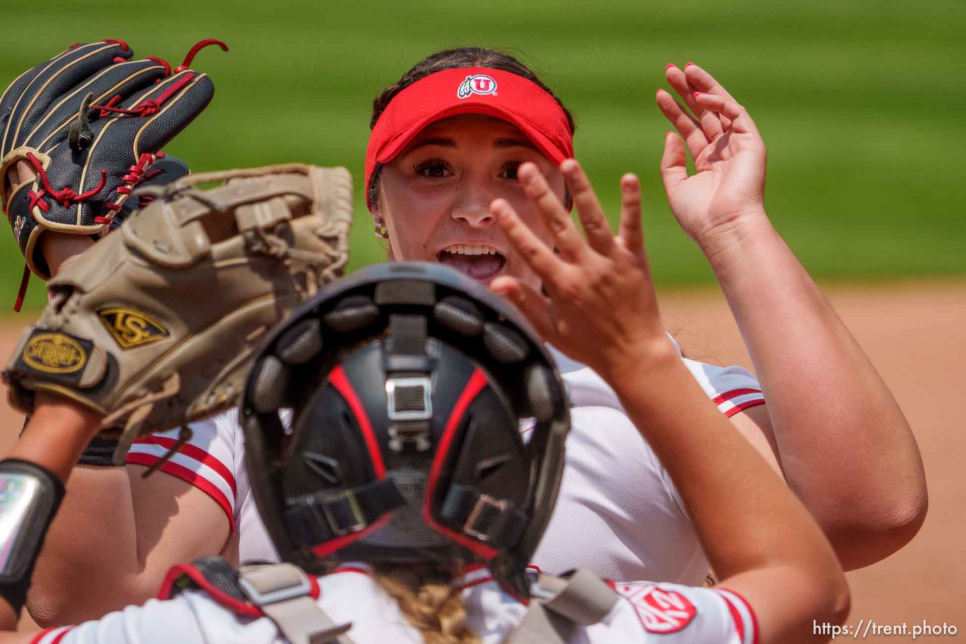 (Trent Nelson  |  The Salt Lake Tribune) Utah pitcher Mariah Lopez (8) and Utah catcher Kendall Lundberg (32) as Utah's softball team faces Southern Illinois in the NCAA Tournament in Salt Lake City on Friday, May 19, 2023.