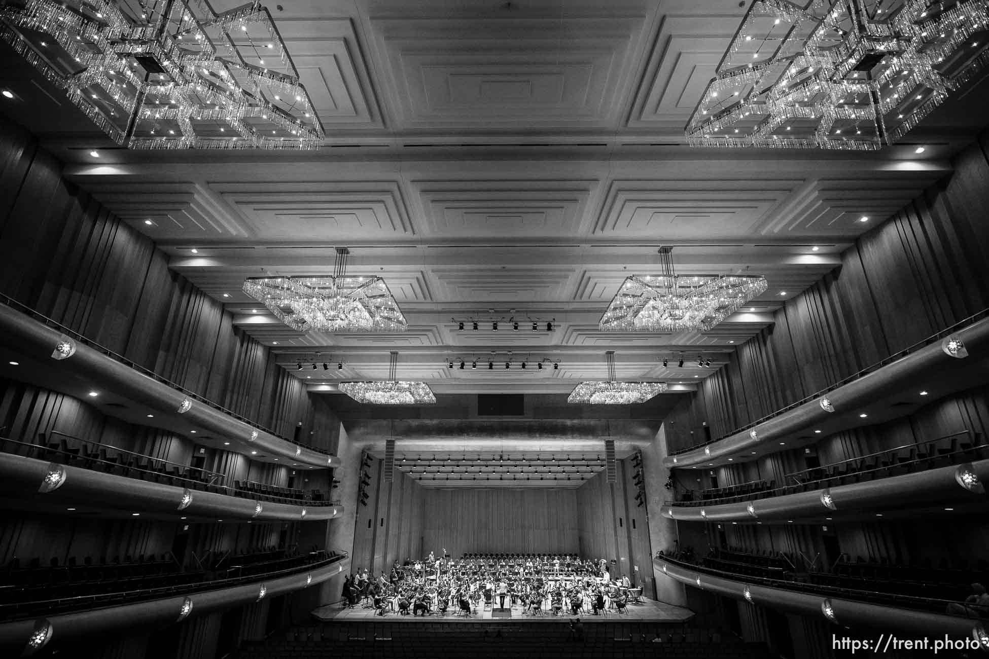 (Trent Nelson  |  The Salt Lake Tribune) Thierry Fischer conducts a rehearsal of the Utah Symphony at Abravanel Hall in Salt Lake City on Wednesday, May 24, 2023.