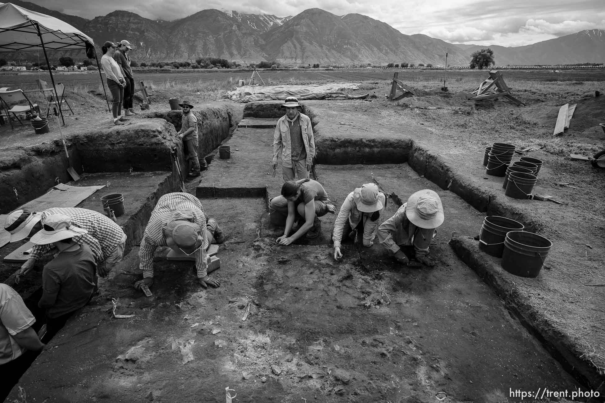 (Trent Nelson  |  The Salt Lake Tribune) Faculty and students from BYU's 2023 Archaeological Field School explore the remains of a 1000-year-old Fremont village at the Hinckley Mounds in west Provo on Wednesday, June 14, 2023.