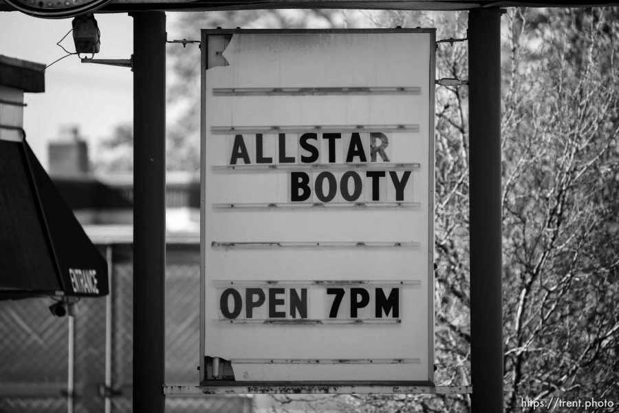 allstar booty sign, northern exposure, Tuesday, Oct. 17, 2023.