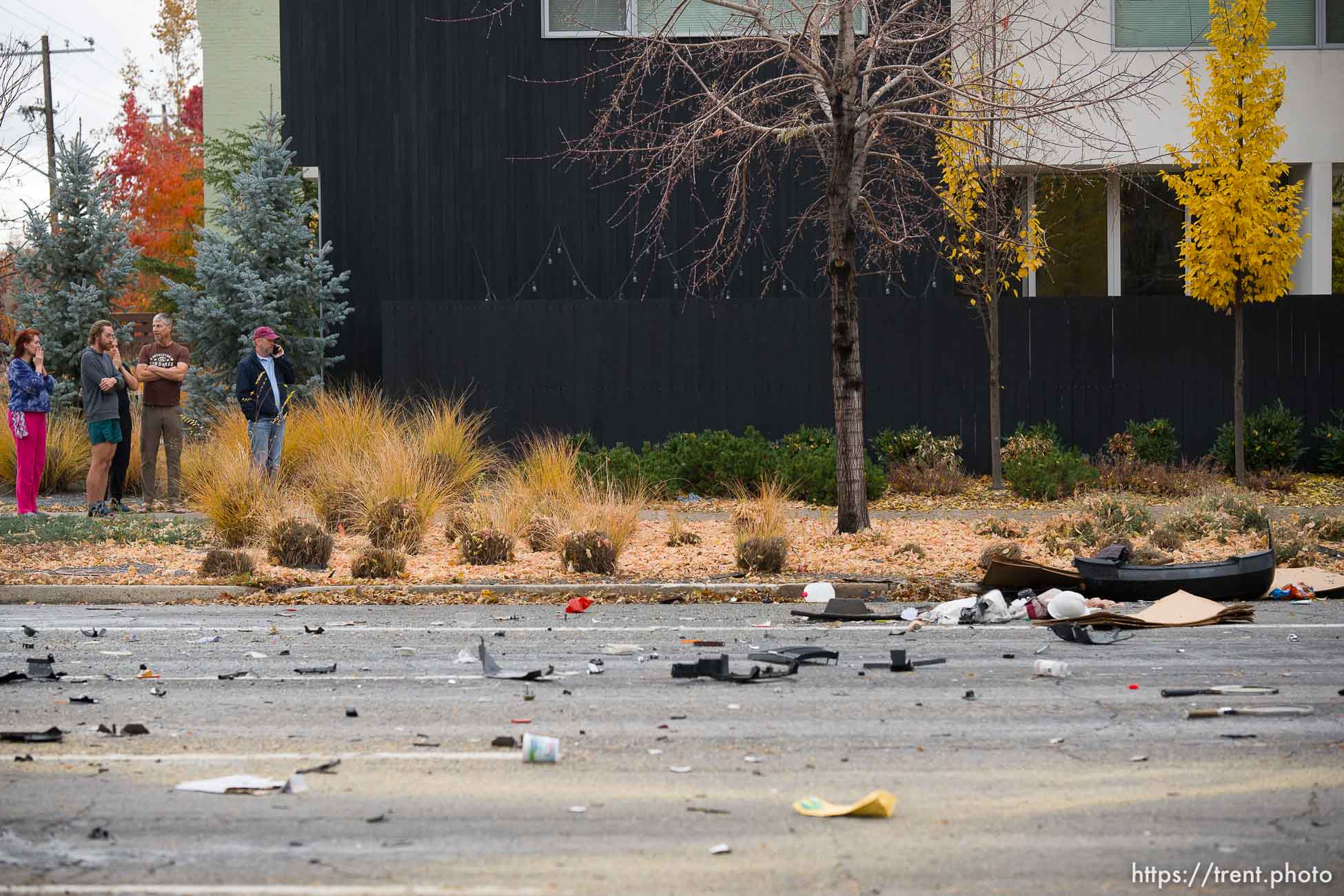 (Trent Nelson  |  The Salt Lake Tribune) Accident, possible hit and run, in Salt Lake City on Thursday, Nov. 16, 2023.