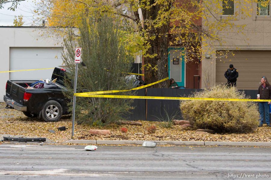 (Trent Nelson  |  The Salt Lake Tribune) Accident, possible hit and run, in Salt Lake City on Thursday, Nov. 16, 2023.
