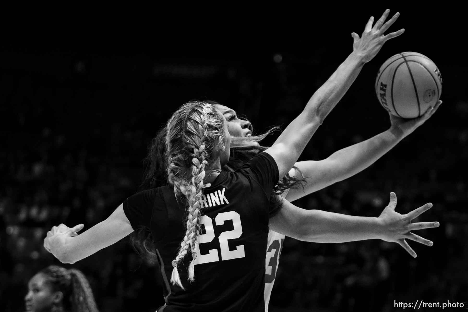 (Trent Nelson  |  The Salt Lake Tribune) Utah Utes forward Alissa Pili (35) defended by Cameron Brink as Utah hosts Stanford, NCAA basketball in Salt Lake City on Friday, Jan. 12, 2024.