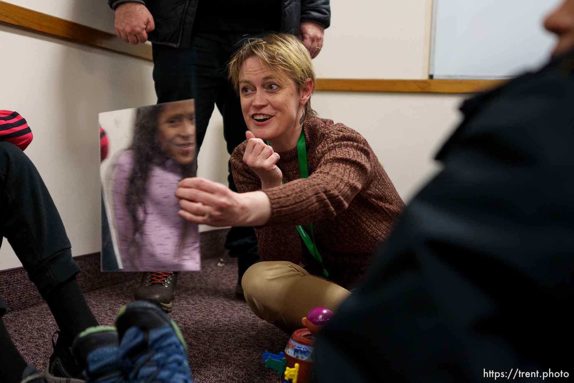 (Trent Nelson  |  The Salt Lake Tribune) Volunteer Suzanne Sawyer-Espinoza works with children at the LDS meetinghouse that serves as Pioneer Park Community Resource Center in Provo on Tuesday, Feb. 6, 2024.