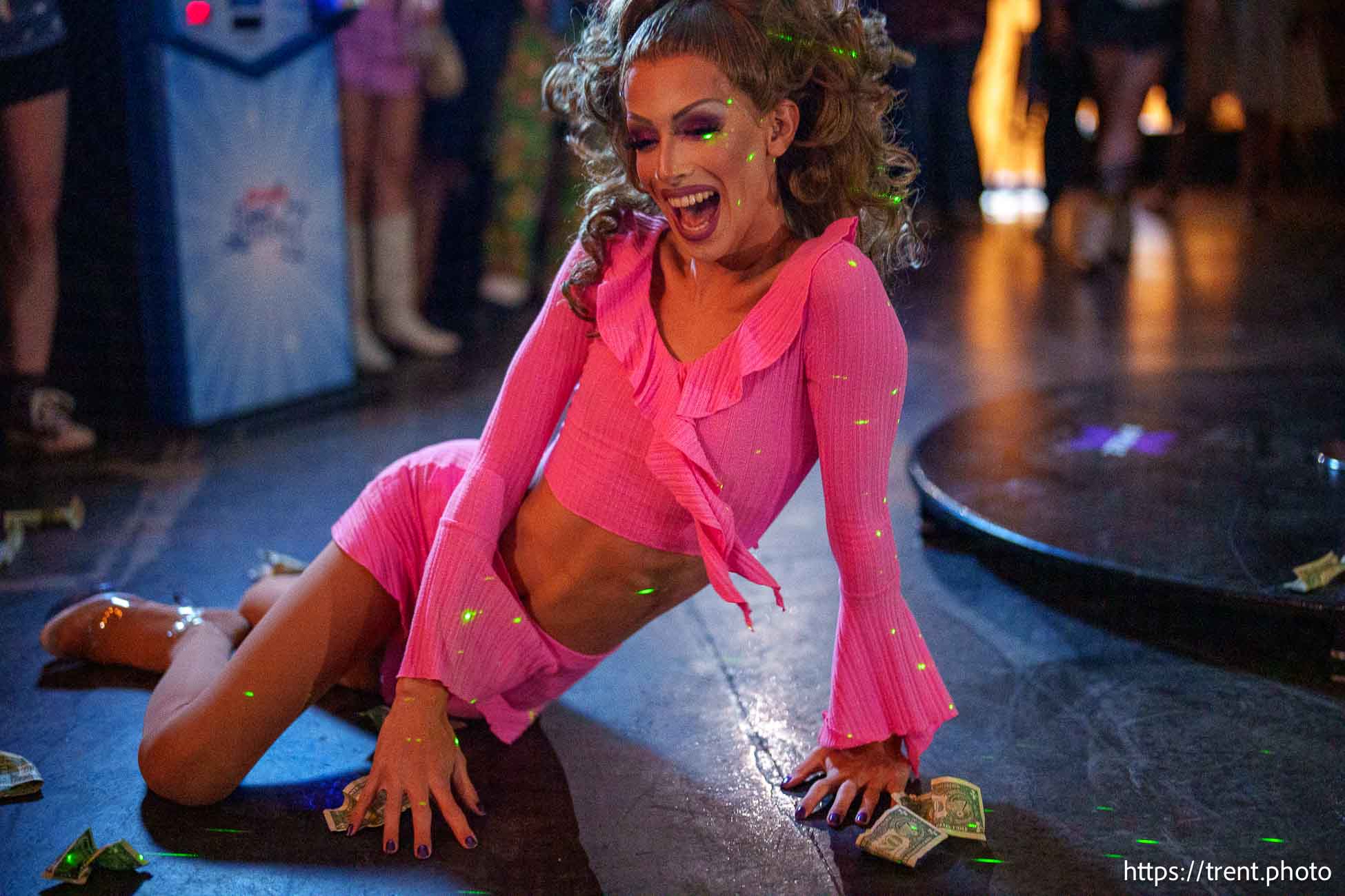 (Trent Nelson | The Salt Lake Tribune) Londynn Duval at the Freedom to the Queens drag show at Edge of the World Brewery in Colorado City, Ariz., on Thursday, July 4, 2024.