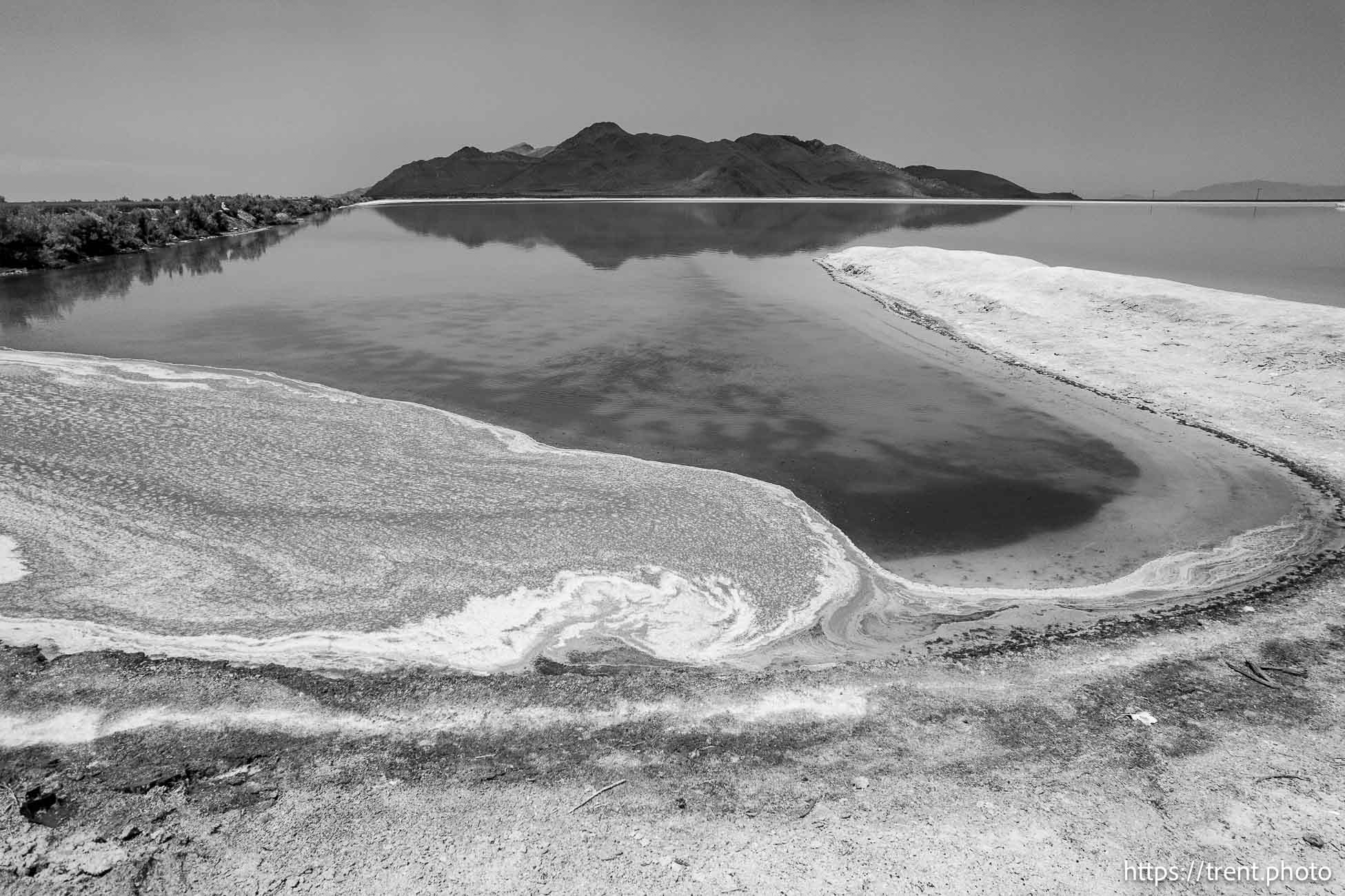 (Trent Nelson  |  The Salt Lake Tribune) The Great Salt Lake and Stansbury Island on Saturday, July 27, 2024.