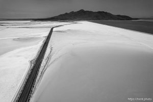 (Trent Nelson  |  The Salt Lake Tribune) The Great Salt Lake and Stansbury Island on Saturday, July 27, 2024.