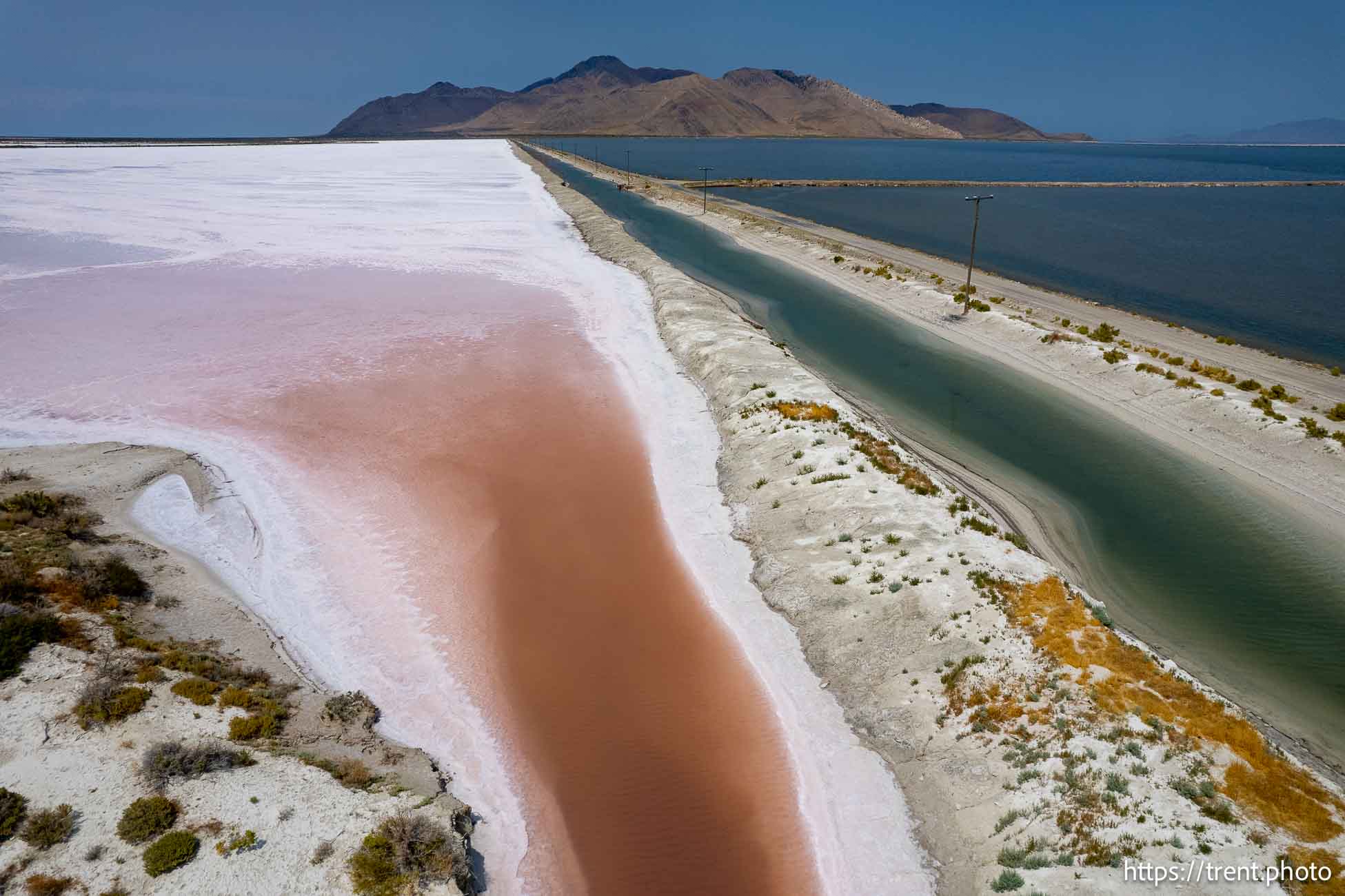 (Trent Nelson  |  The Salt Lake Tribune) The Great Salt Lake and Stansbury Island on Saturday, July 27, 2024.